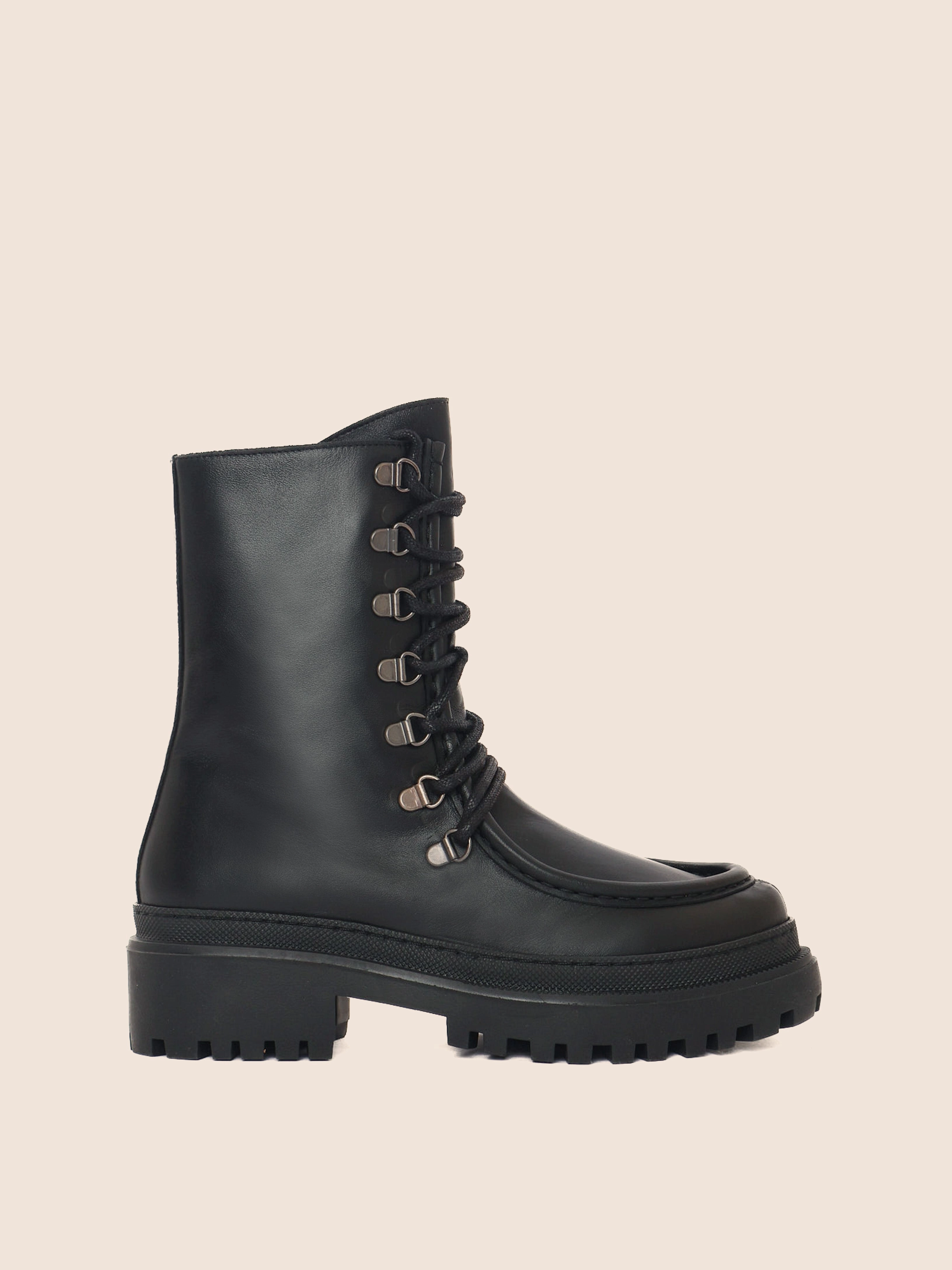 Quick Dry Materials Lorena Black Unlined Boot