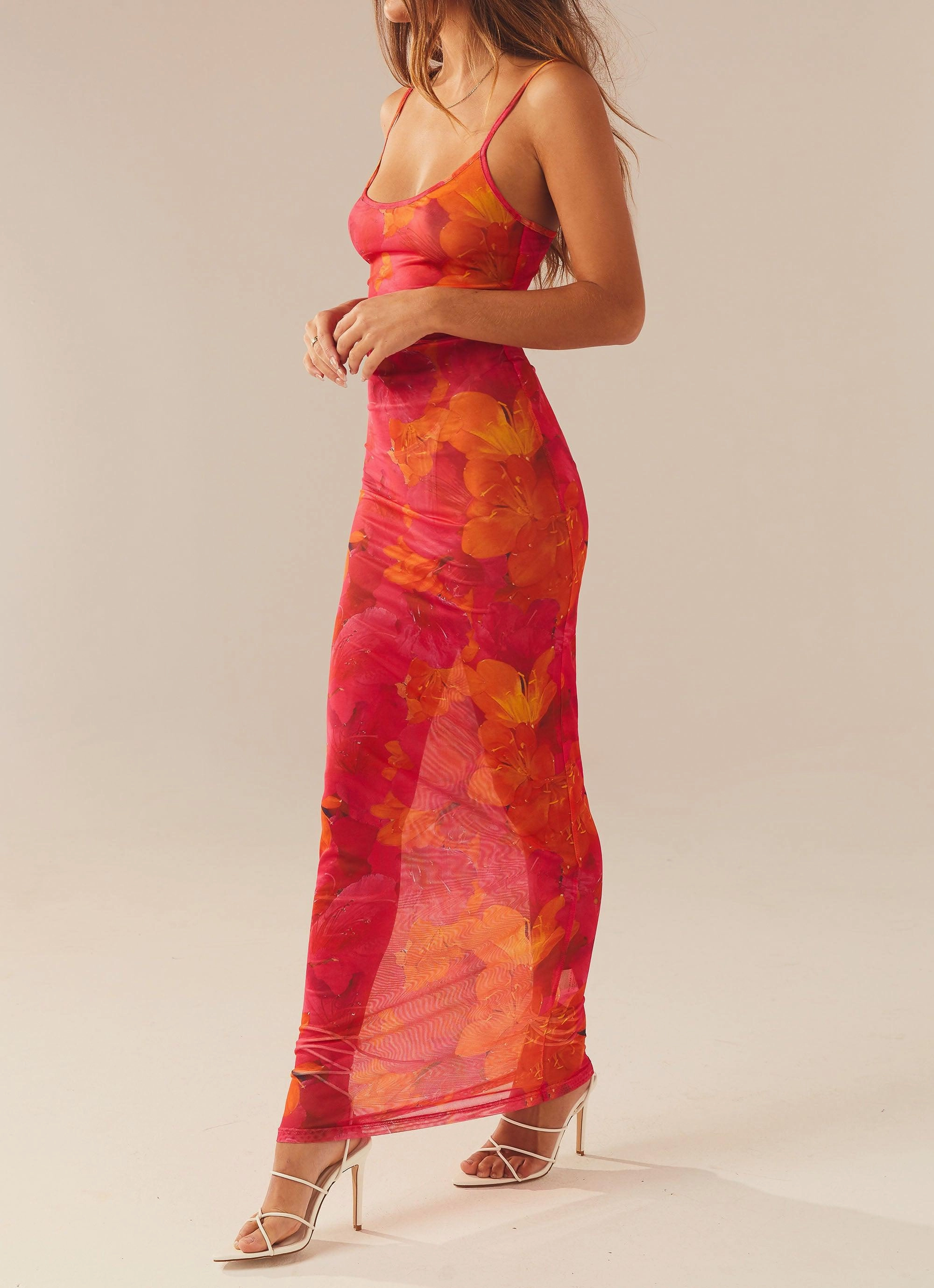 Love On The Run Maxi Dress - Floral Sun Cotton-Blend Clean Aesthetic
