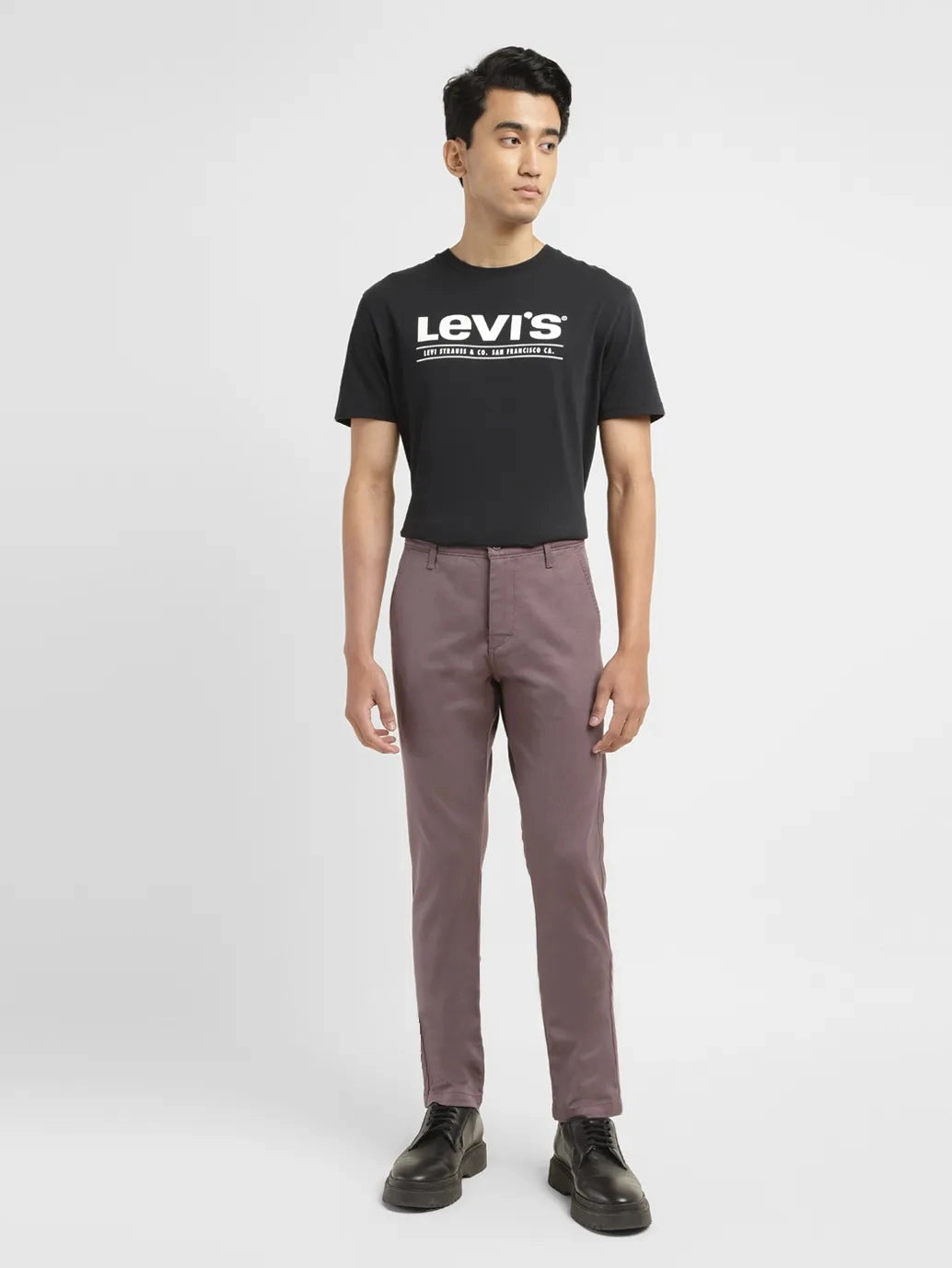 Men's 512 Brown Slim Tapered Fit Chinos Adaptable Style Secure Closures