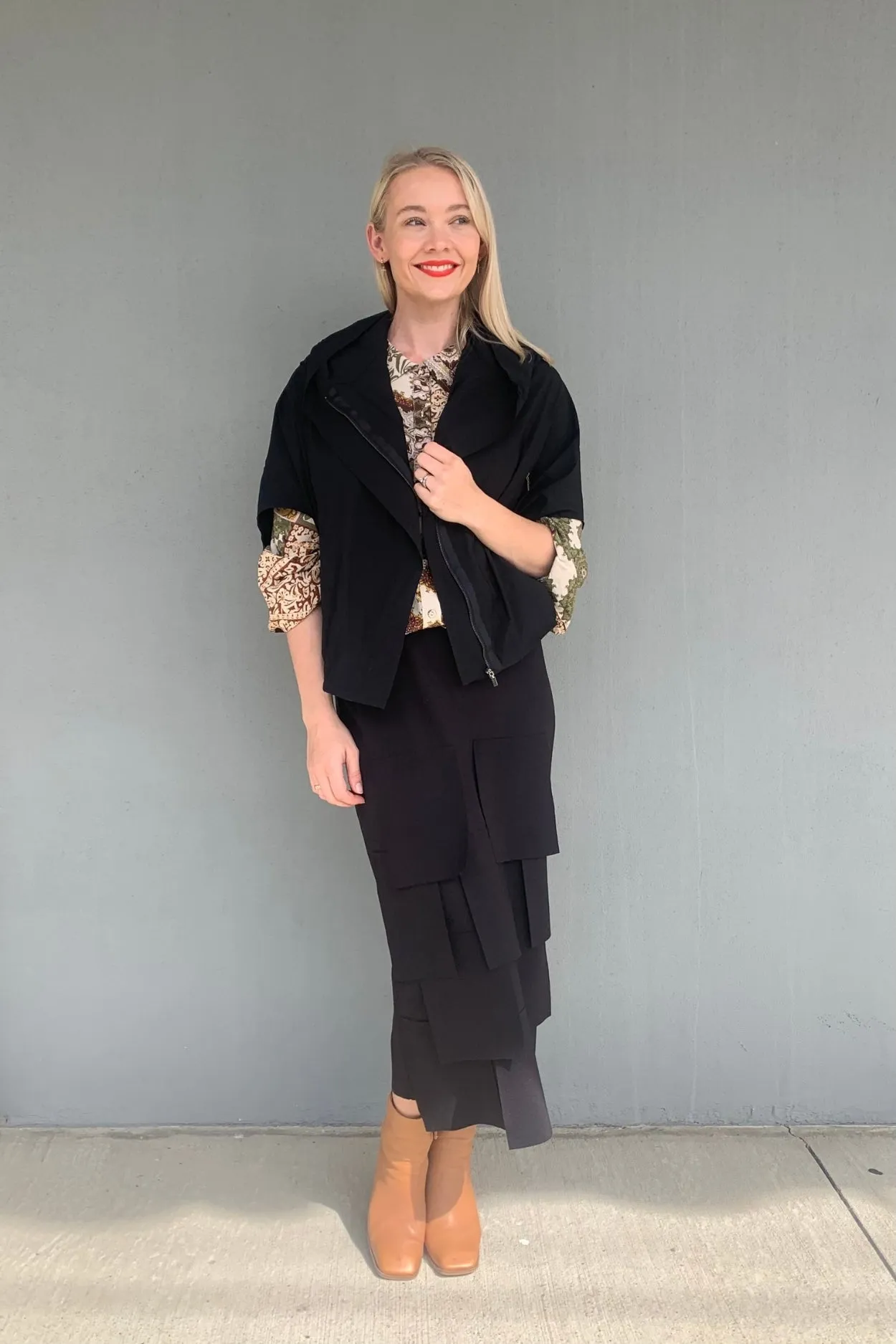 LS Collection - 50TQ Jane Hooded Jacket Hypoallergenic Padding Flexible Shoulder Gussets