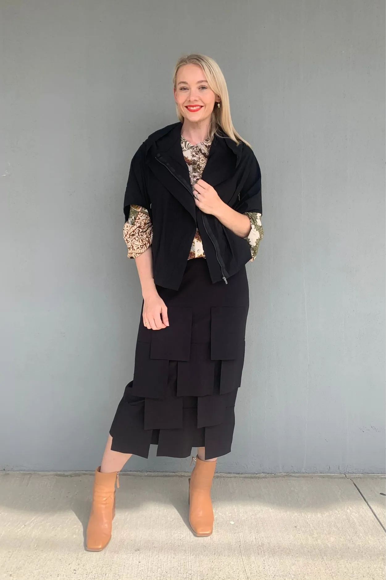 Heat Sealed Edges Transitional Weather Piece LS Collection - 50TQ Jane Hooded Jacket