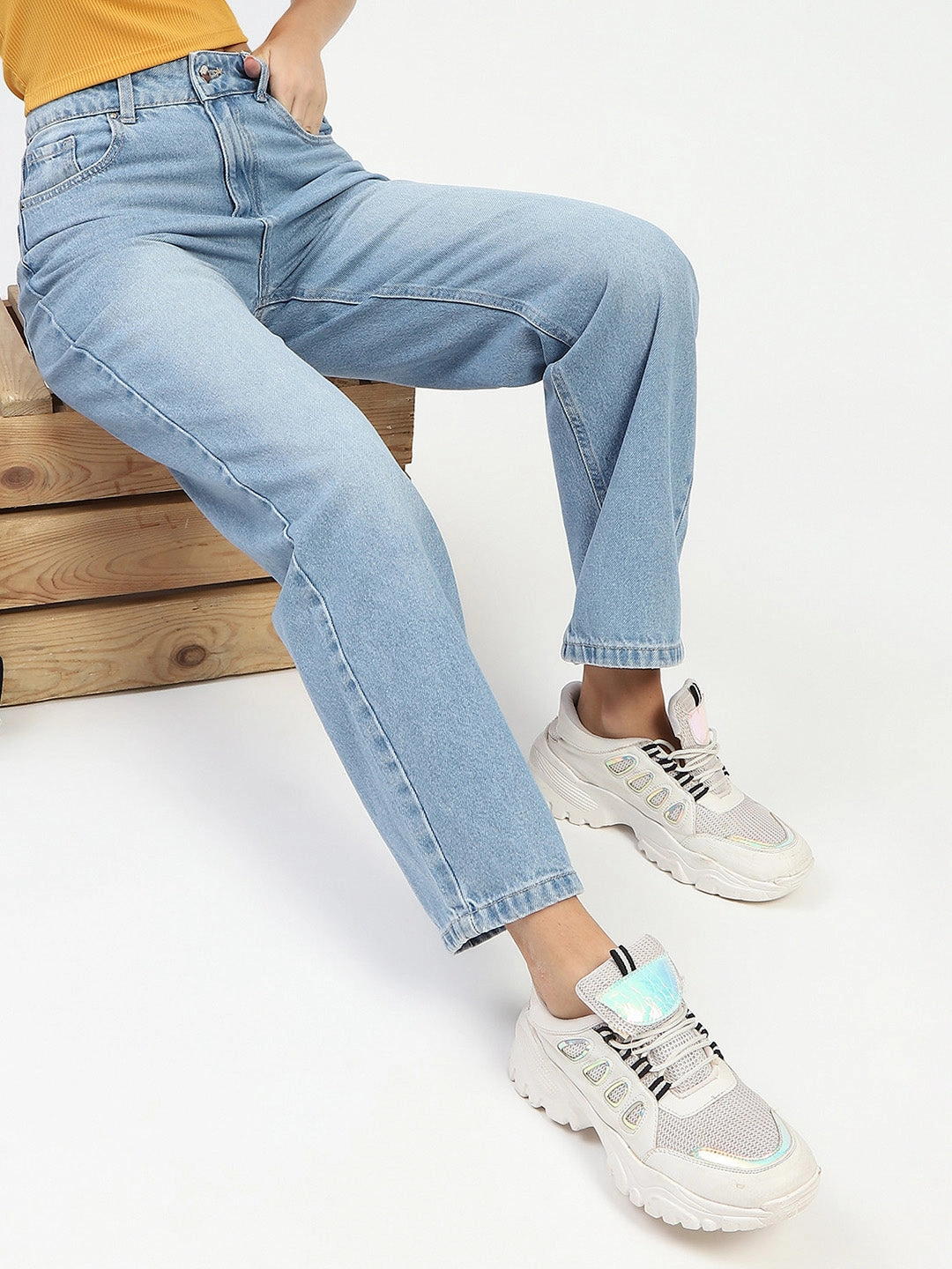 Anytime Wear Modern Minimalist Creative Look Home Comfort Madame Light Blue Straight Fit Jeans