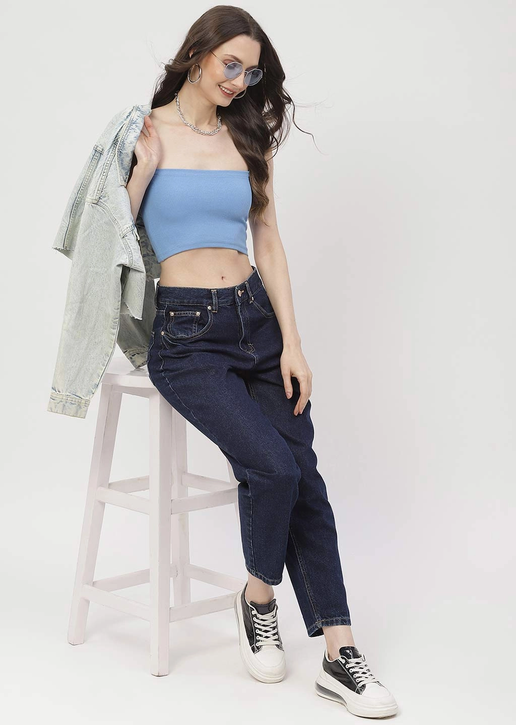 Madame Low Rise Dark Blue Mom Fit Jeans Festival Outfit Minimalist Style Base Wear