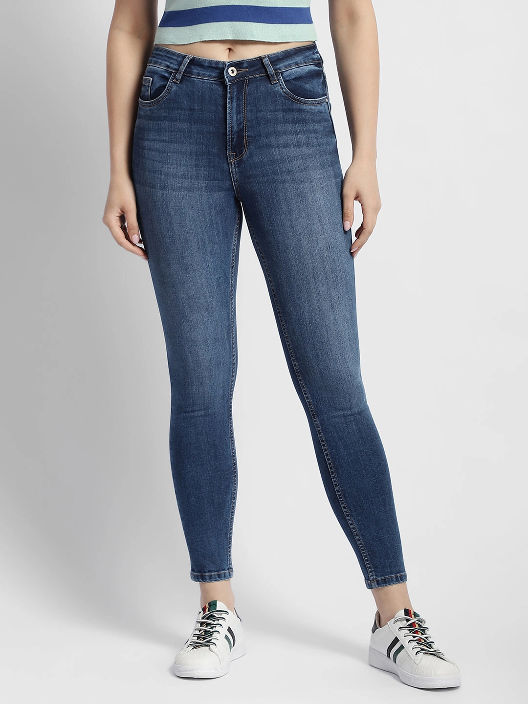 All weather Madame Mid Rise Blue Skinny Fit Jeans