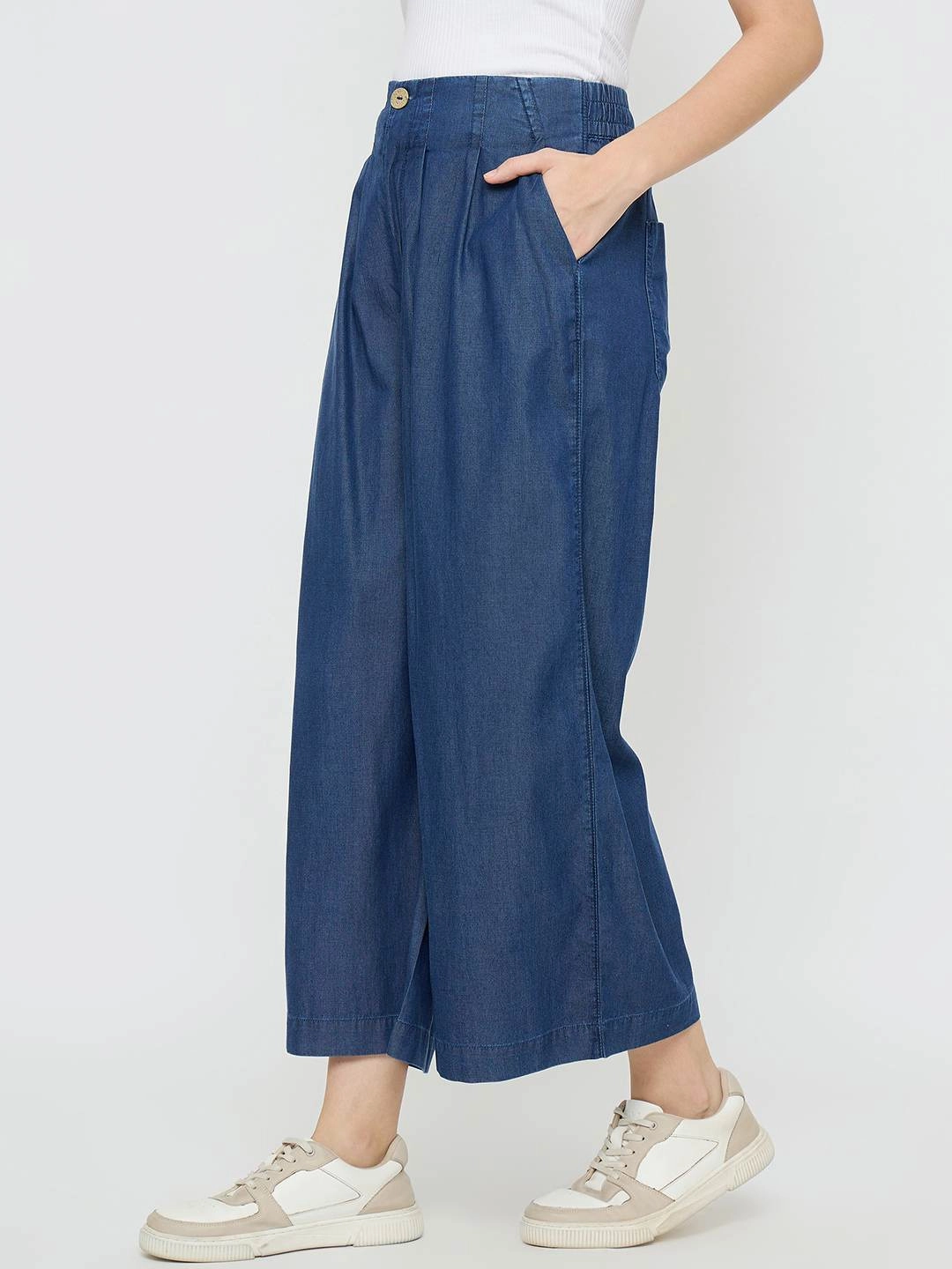 Stretch Road Trip Brunch Outfit Stretch Fit Denim Madame Pintuck Detailed Cotton Blend Mid Blue Wide Leg Jeans