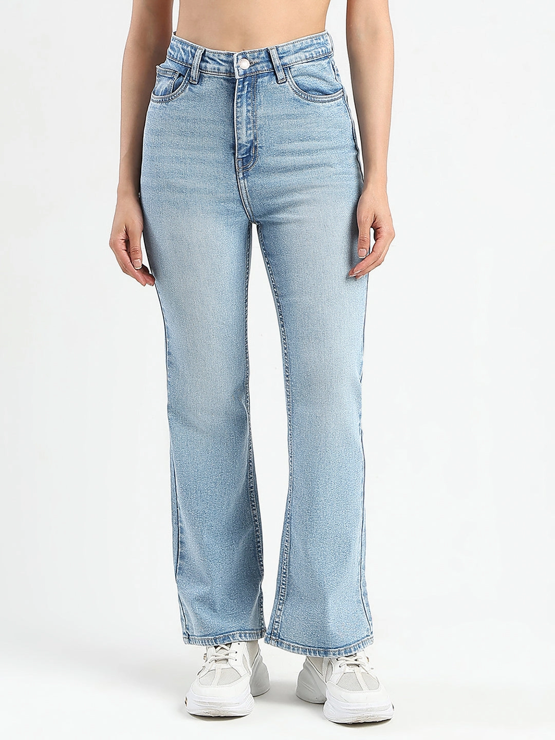 Earthy Music Event Madame Stone Wash Light Blue Flared Jeans