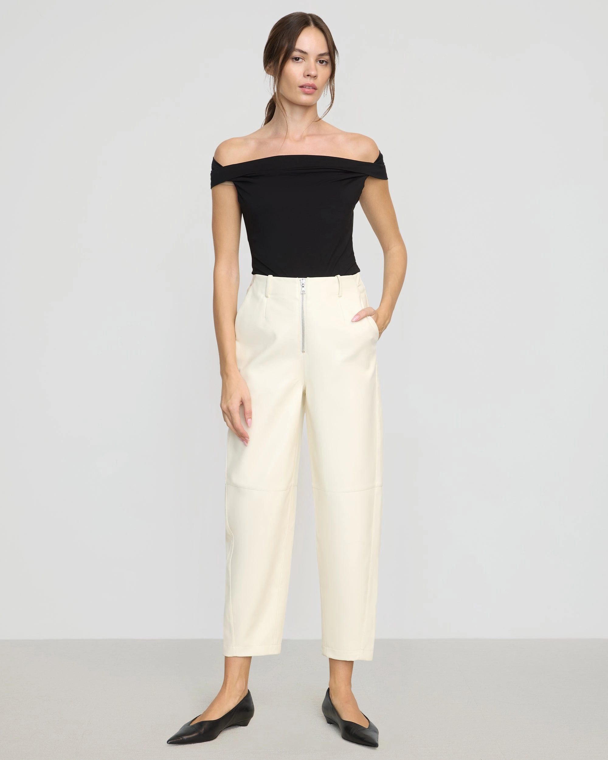 Mai Asymmetric Off-Shoulder Tee Easy Wear Option windproof