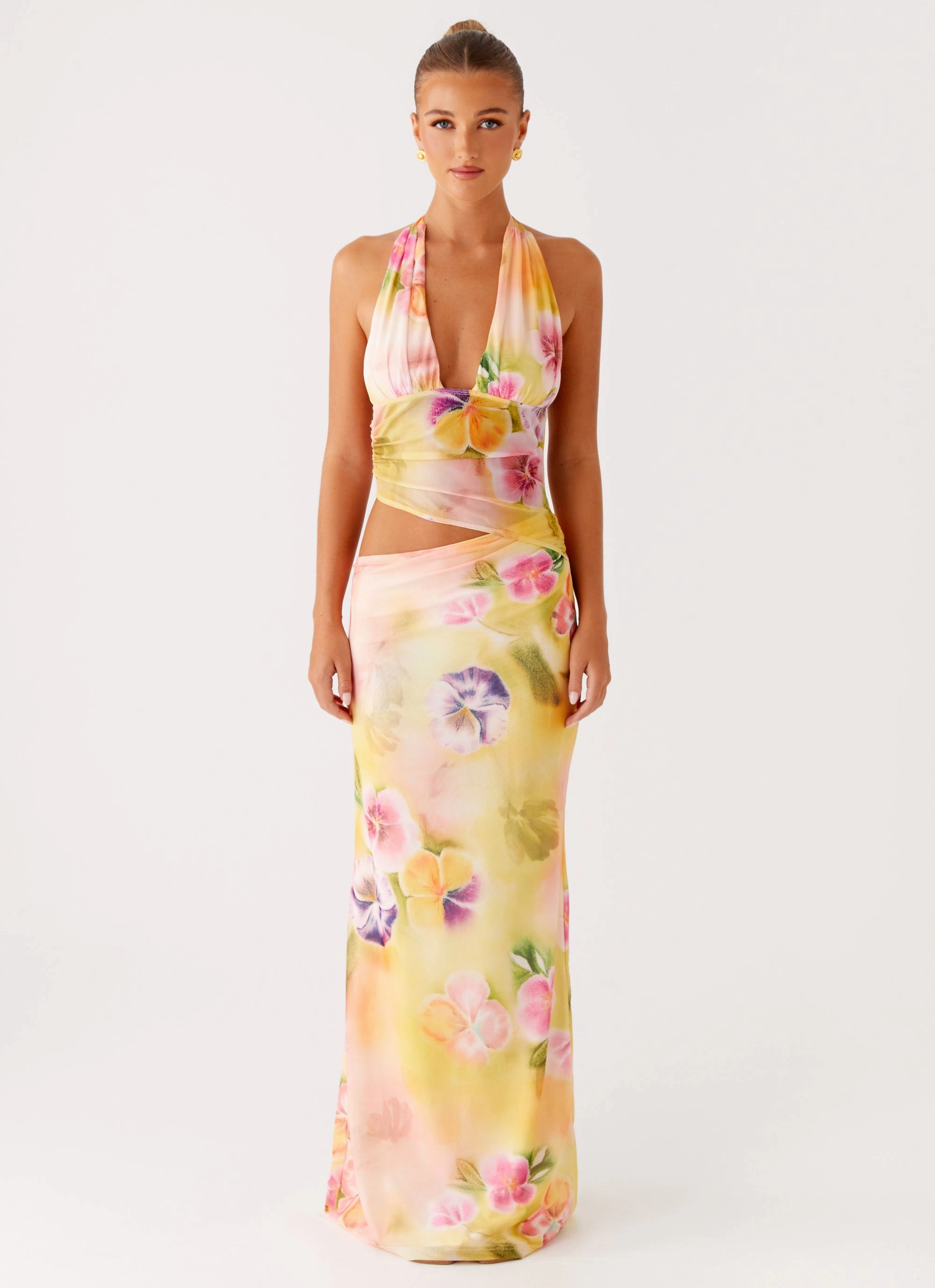 Main Act Halter Maxi Dress - Sunburst Floral All Season Style Elegant Appearance