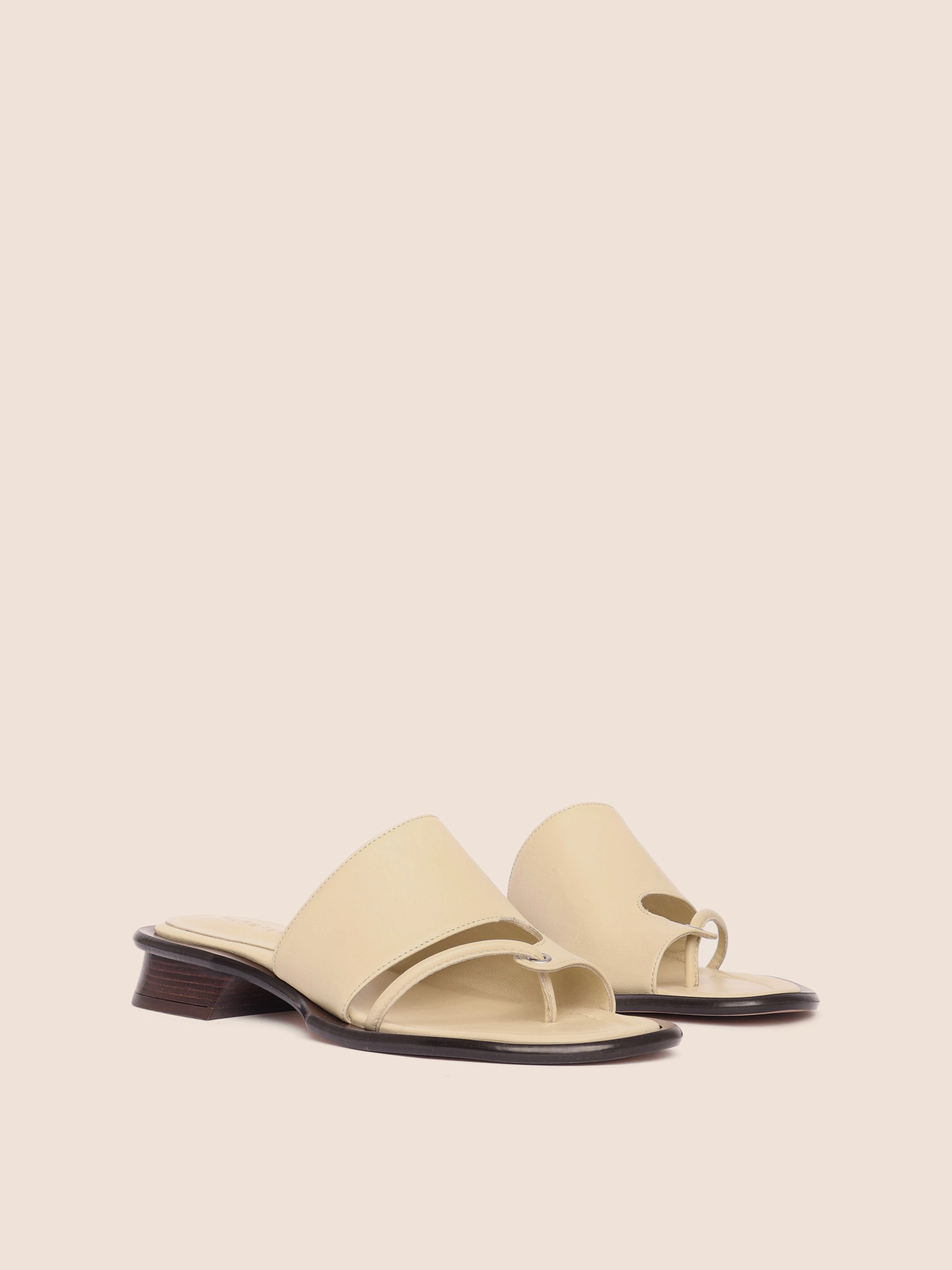 Stretchable Straps Mallorca Butter Sandal