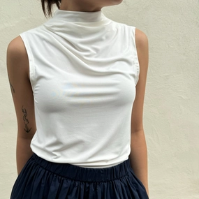 THE PORTIA Top Attractive Appearance natural materials