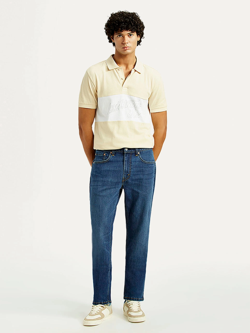 Outfit Ease Outdoor Adventure Party Look Youth Style Men's 505 Med Indigo Straight Fit Mid Rise Jeans