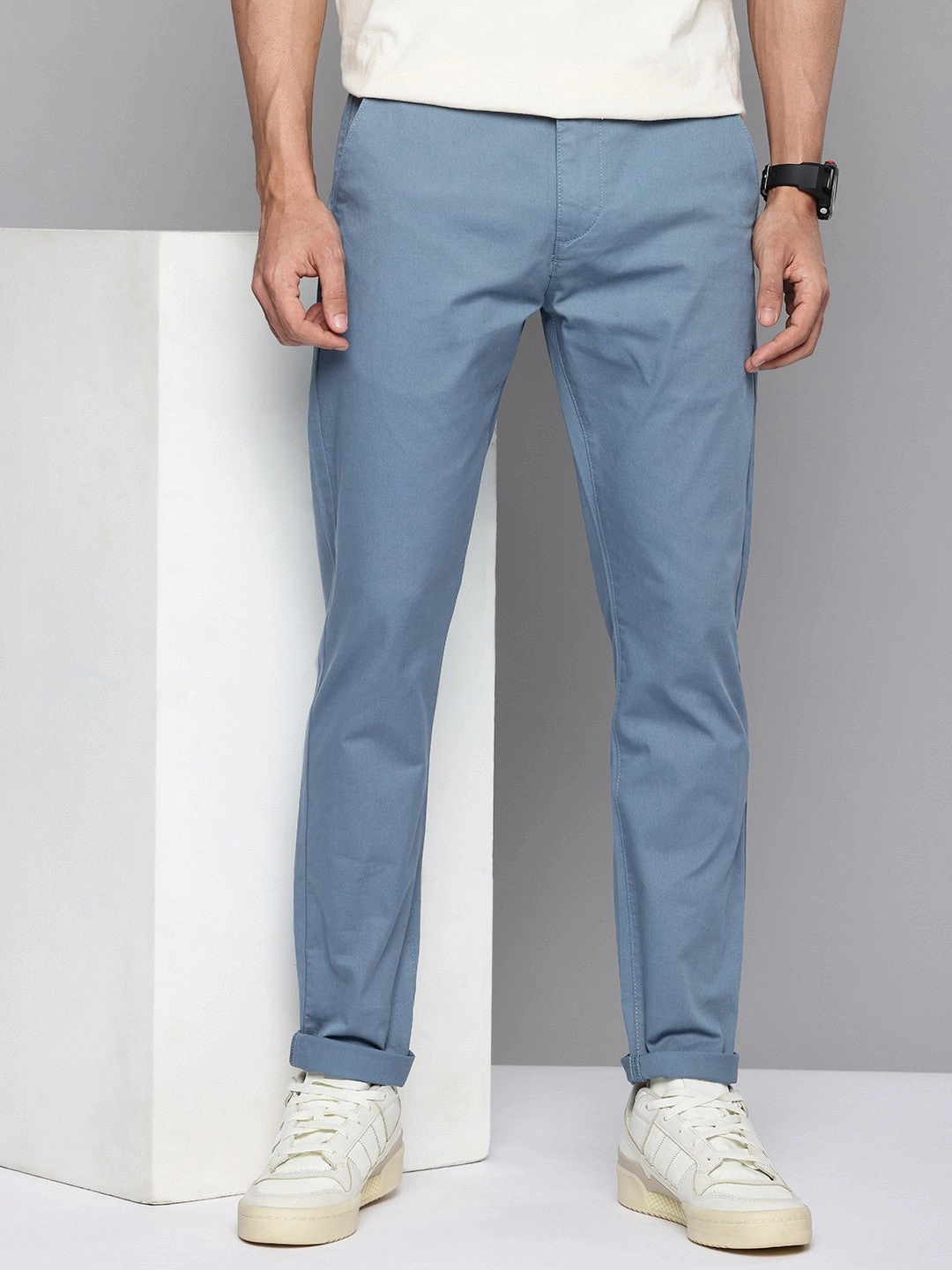 Men's 512 Blue Slim Tapered Fit Trousers Layer-Friendly Fit