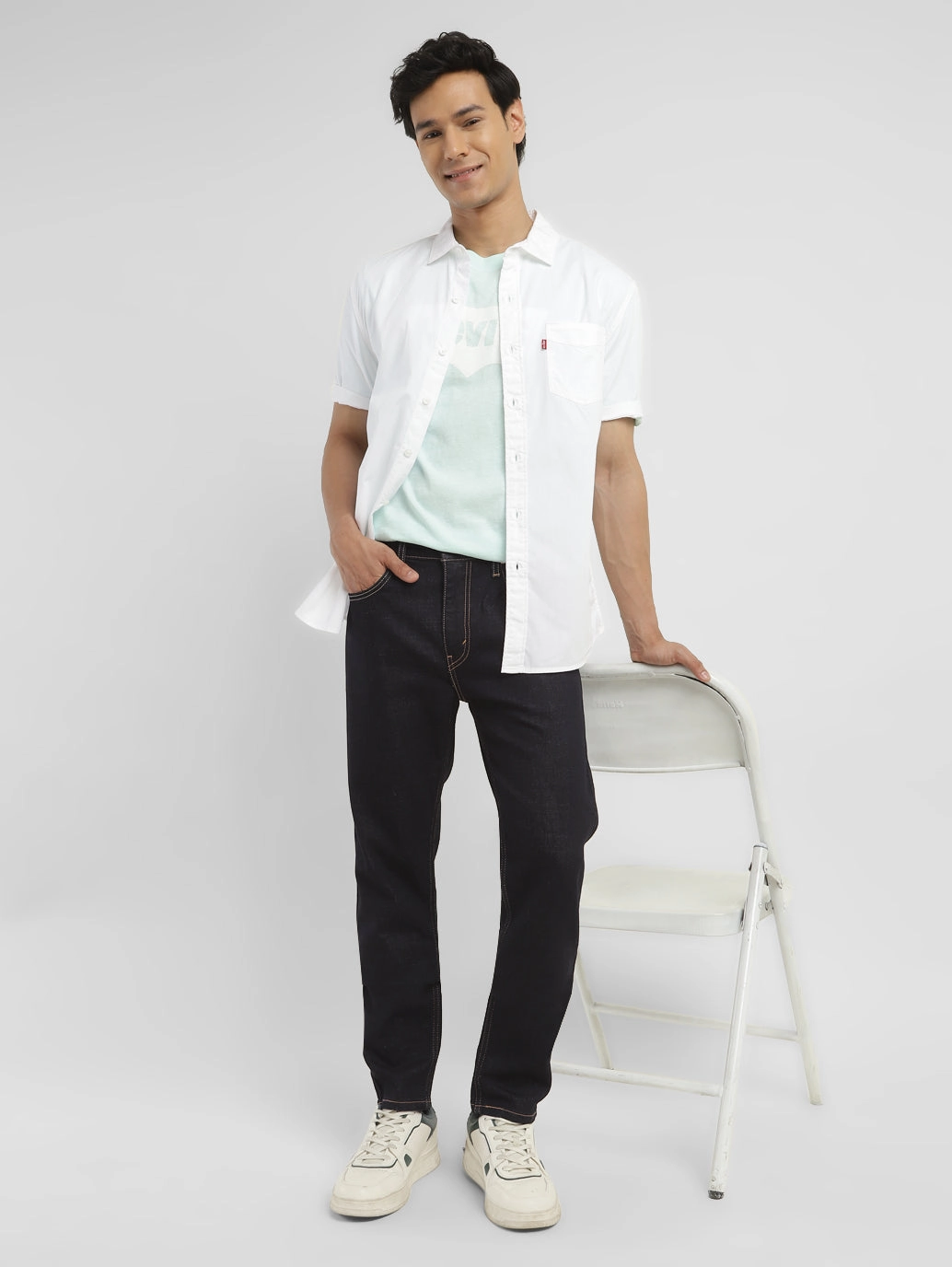 Motion Ease Modern Minimalist Stretch Men's 512 Dark Indigo Slim Tapered Fit Mid Rise Jeans