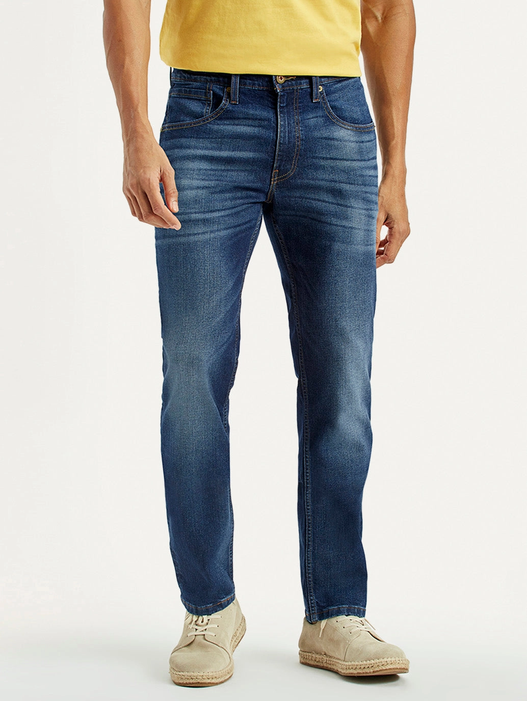 Vintage Wash Men's 541 Med Indigo Athletic Tapered Fit Mid Rise Jeans