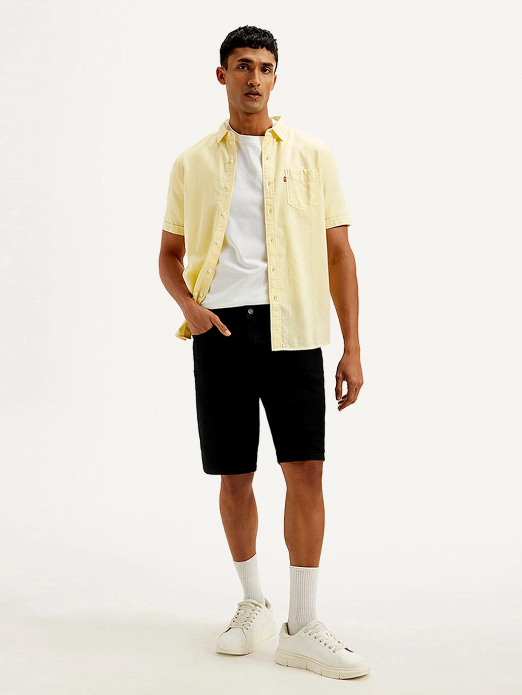 Relaxed Movement Men's Black Tapered Shorts