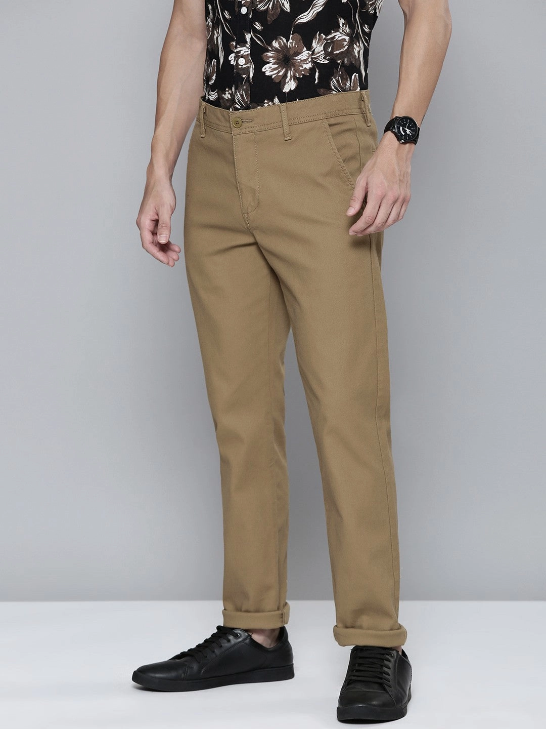 SeamlessPocketDesign Men's Brown Slim Fit Chinos