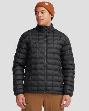 Men's Heli Insulated Jacket - Black Stingray Adventure Day Look