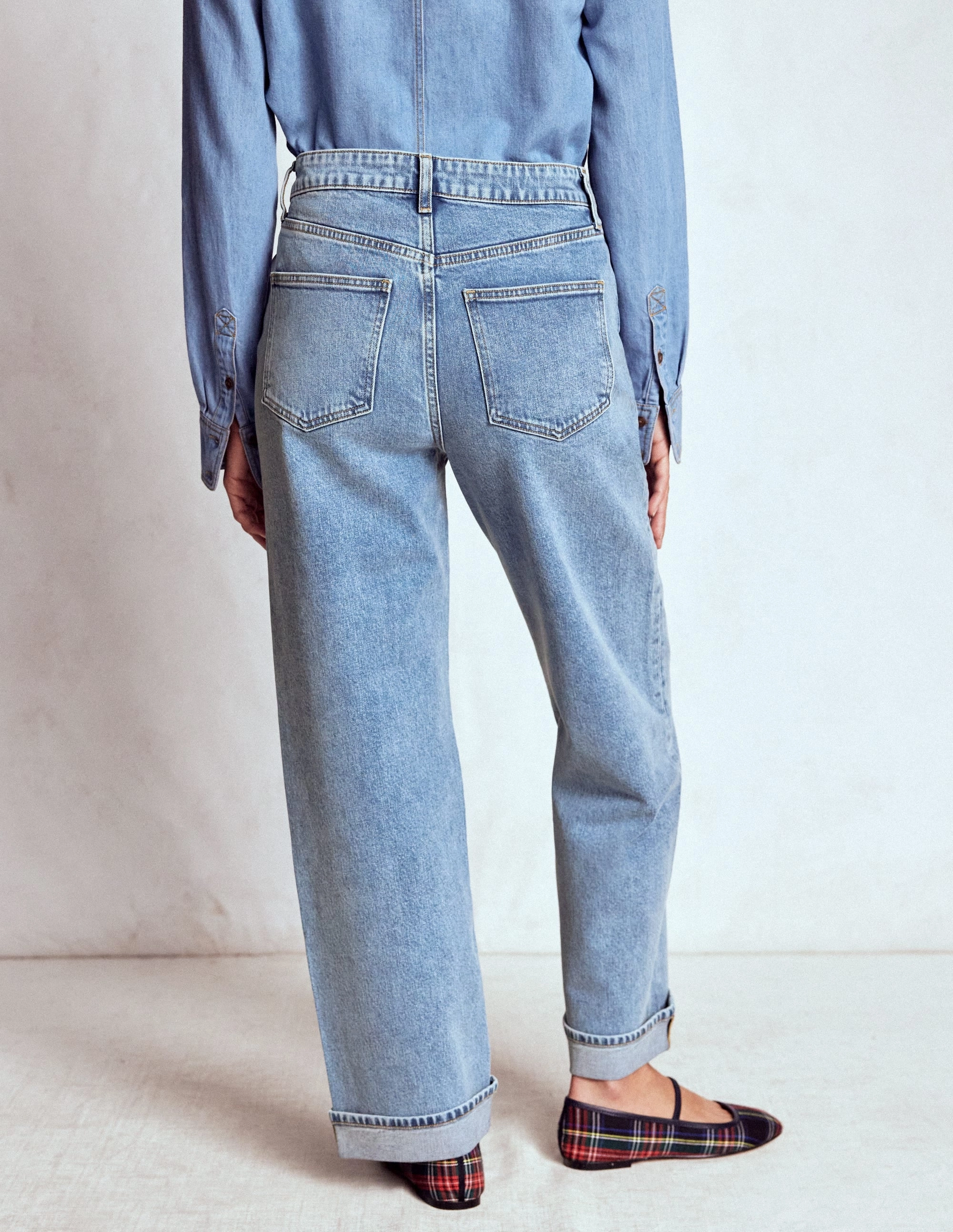 Mid Rise Straight Leg Jeans-Light Vintage Fashionable Fit