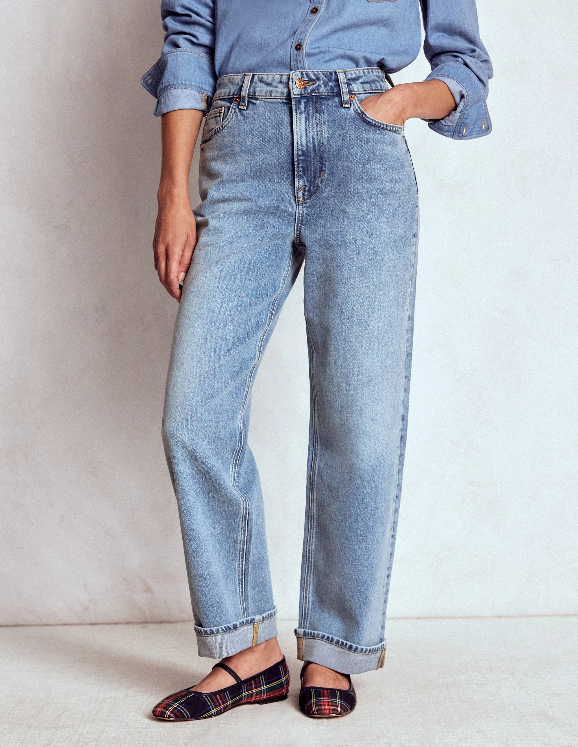 Mid Rise Straight Leg Jeans-Light Vintage Comfort for All Freedom Motion