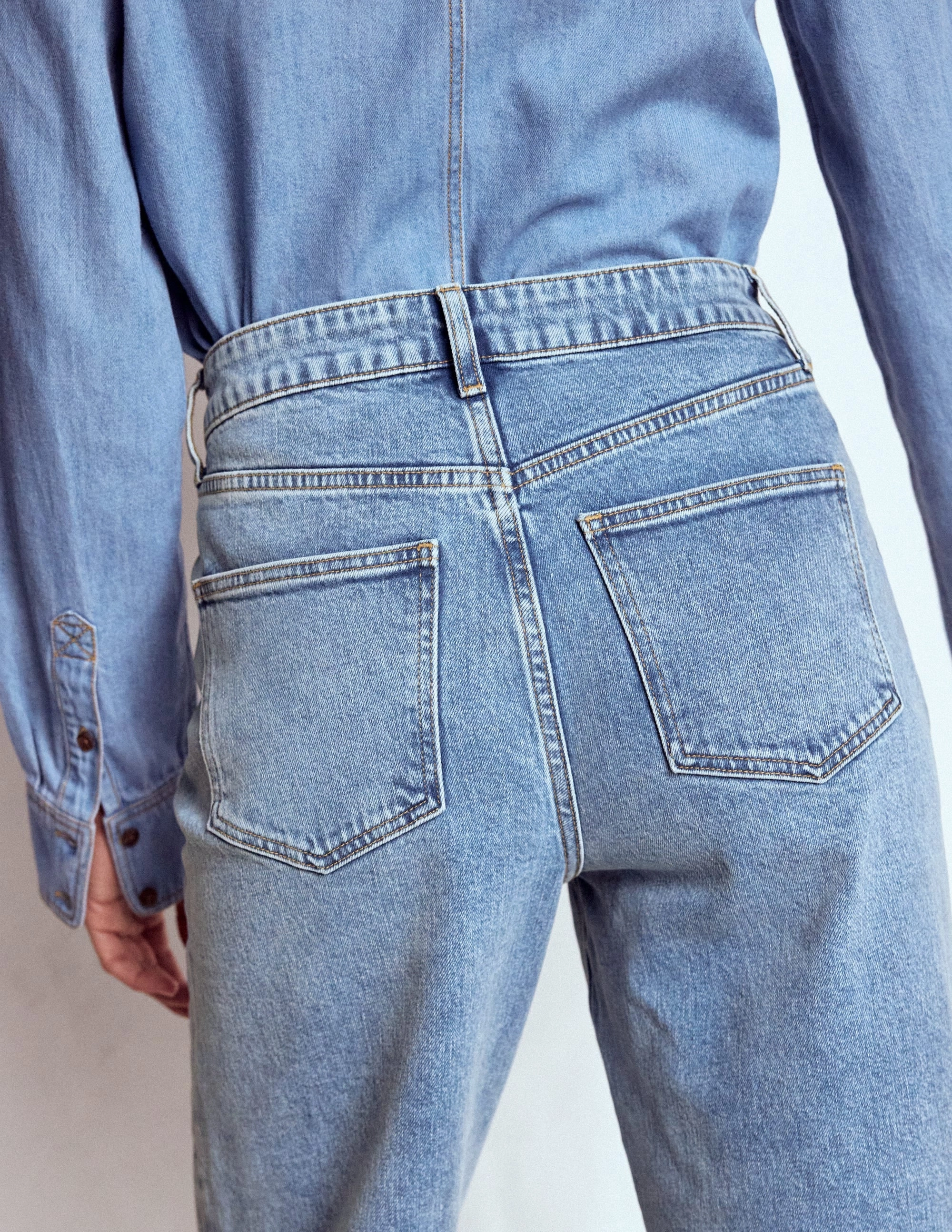 Durable Hemming Mid Rise Straight Leg Jeans-Light Vintage