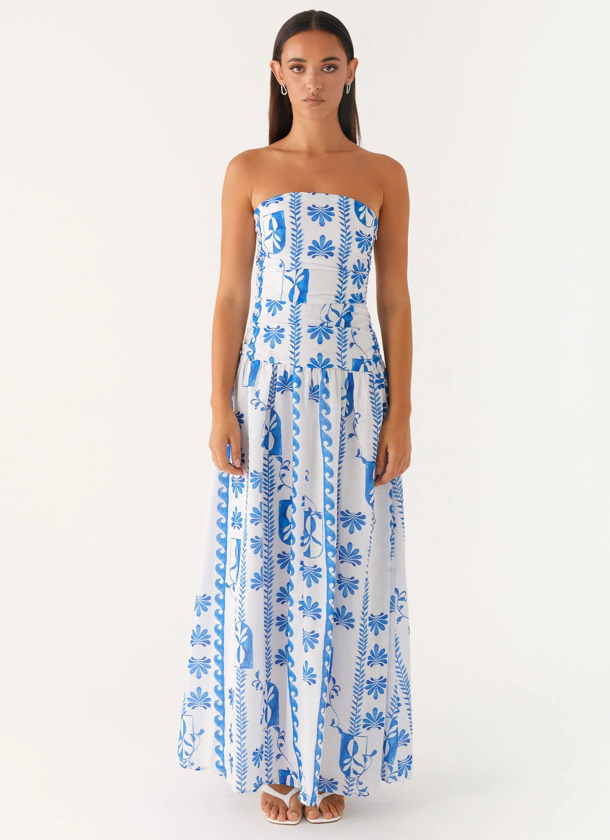 Carmel Maxi Dress - Floral Wave V-Neck AntiStaticMaterial
