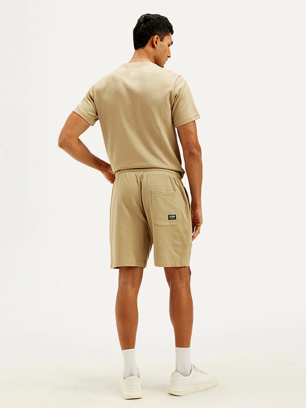 Temperature Regulating Fibers Comfort Stretch Fit Men's Beige Regular Fit Shorts
