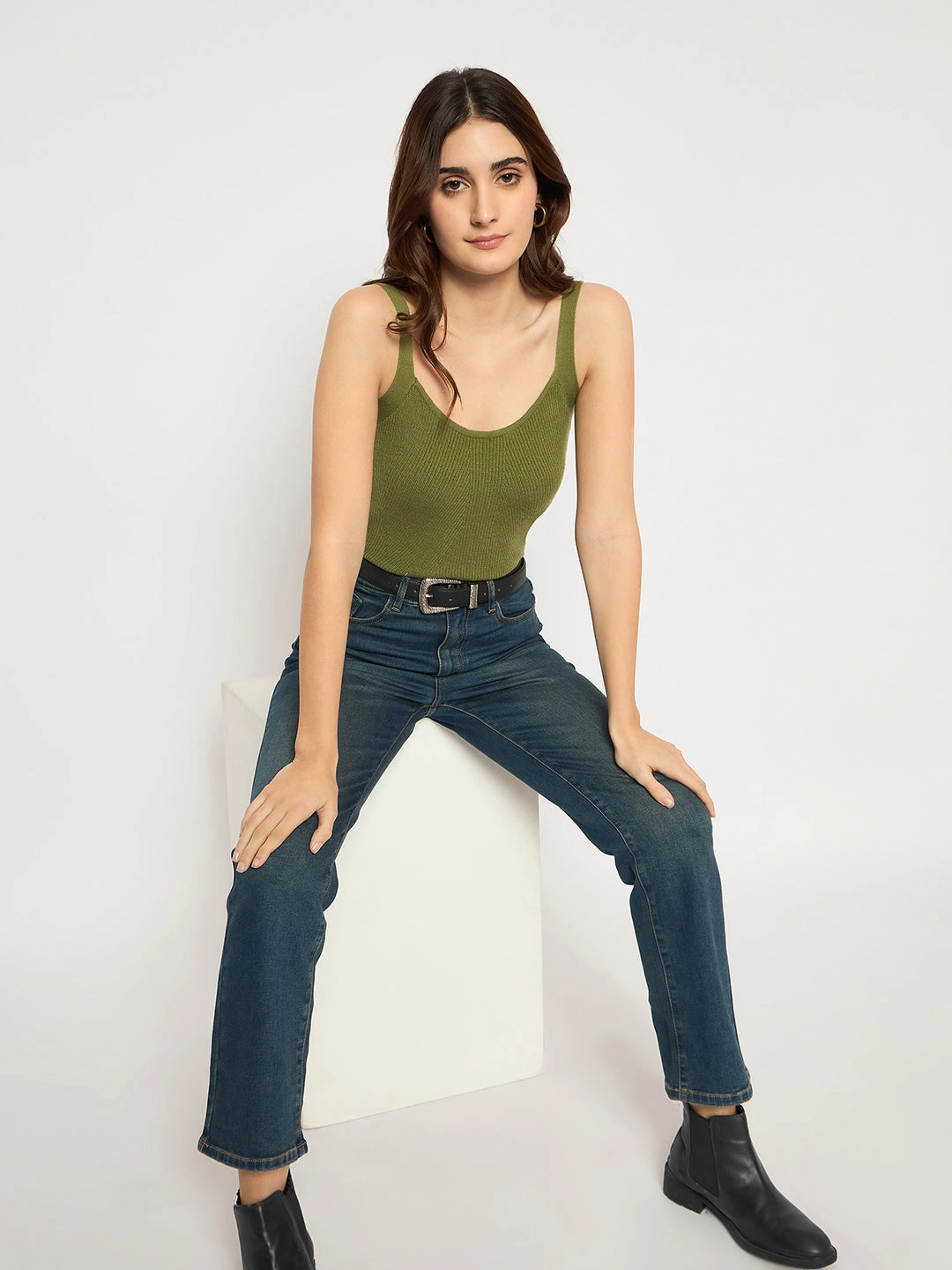 Madame Cotton Blend Stone Wash Straight Fit Tinted Blue Denim Jeans Unisex Wear Artist Vibe