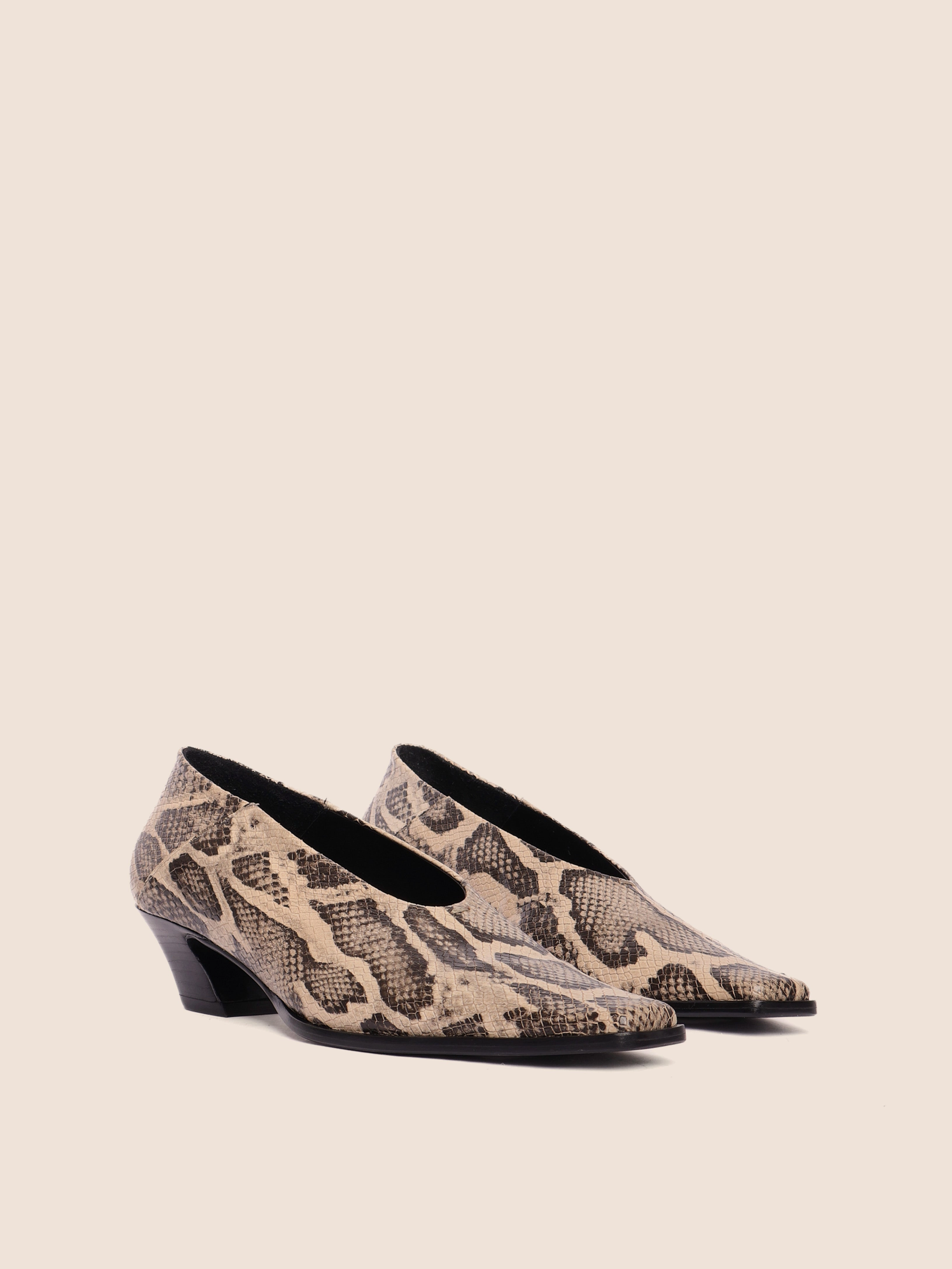 Soria Snake Heel Street Style Mom Chic