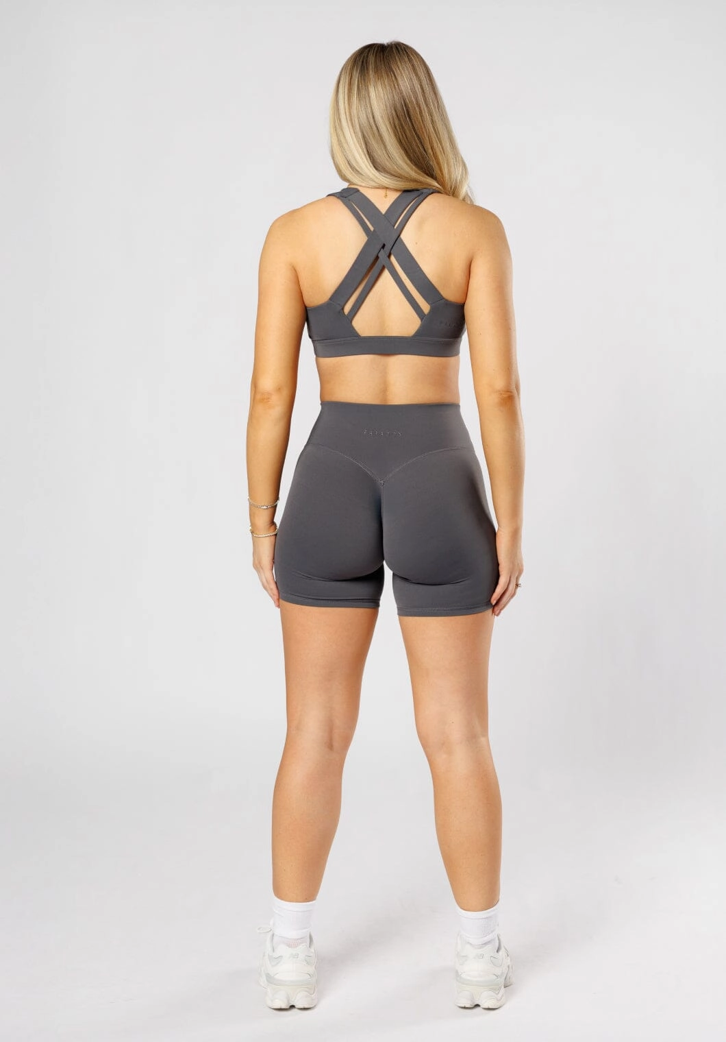 RecStretch? Original Sculptseam? Plus Short 6" Carbon Basic Stretch