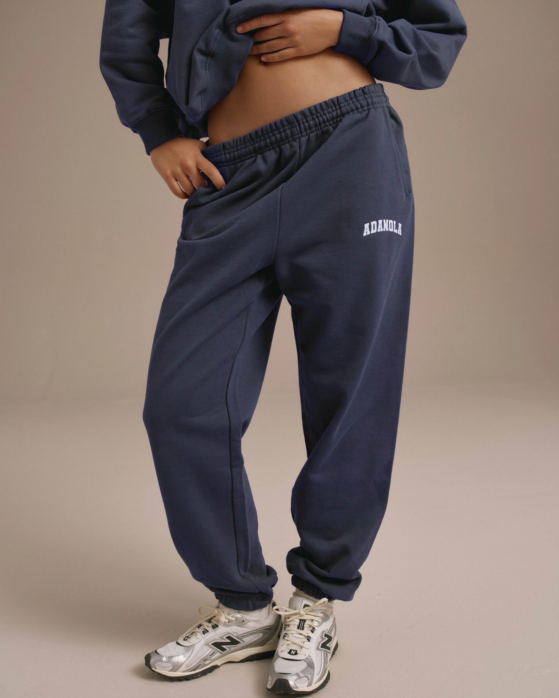 Body Sculpting Varsity Sweatpants - Midnight Blue