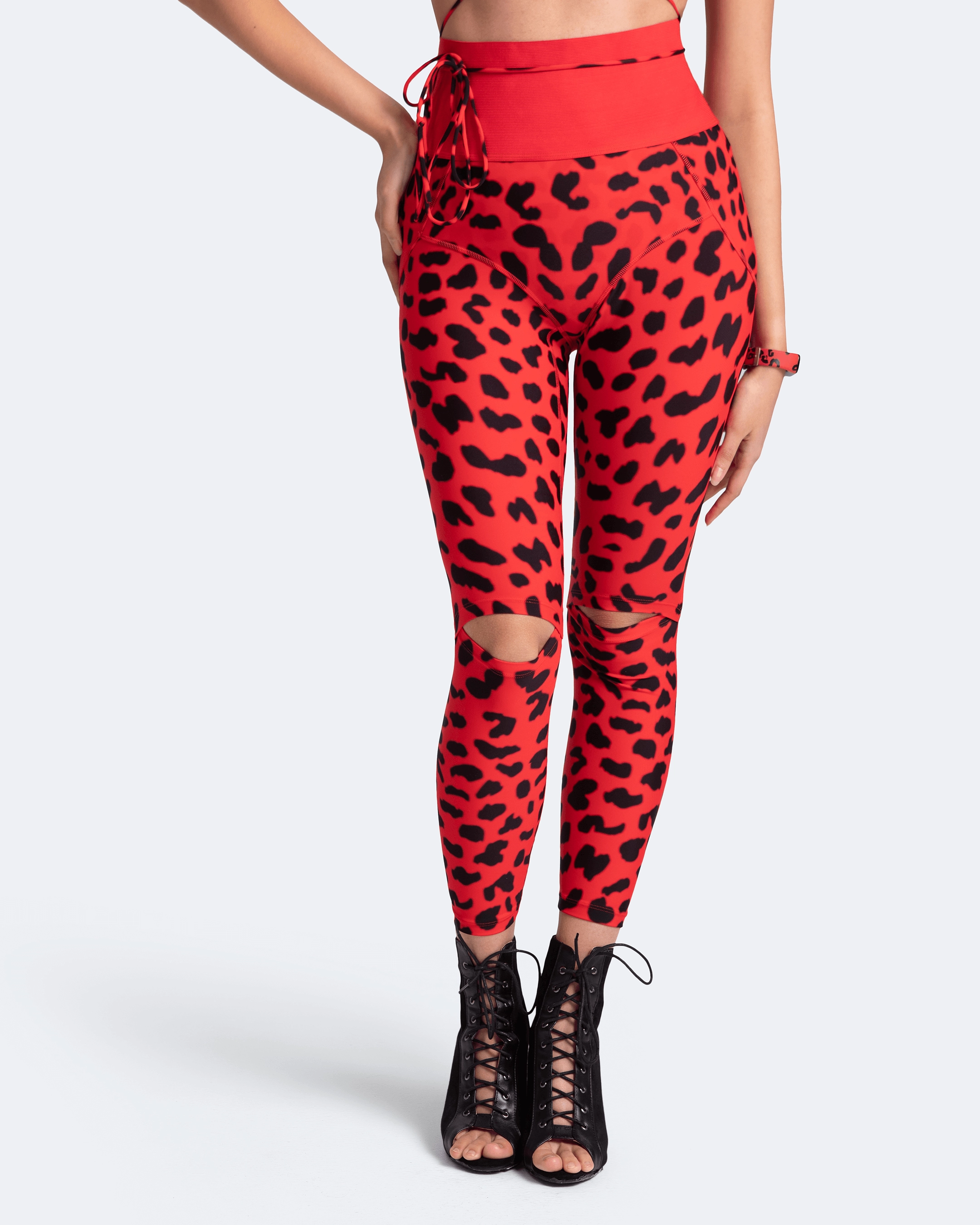 Relaxed fit style Multi Panel Construction High-Rise Knee-Slit Leggings