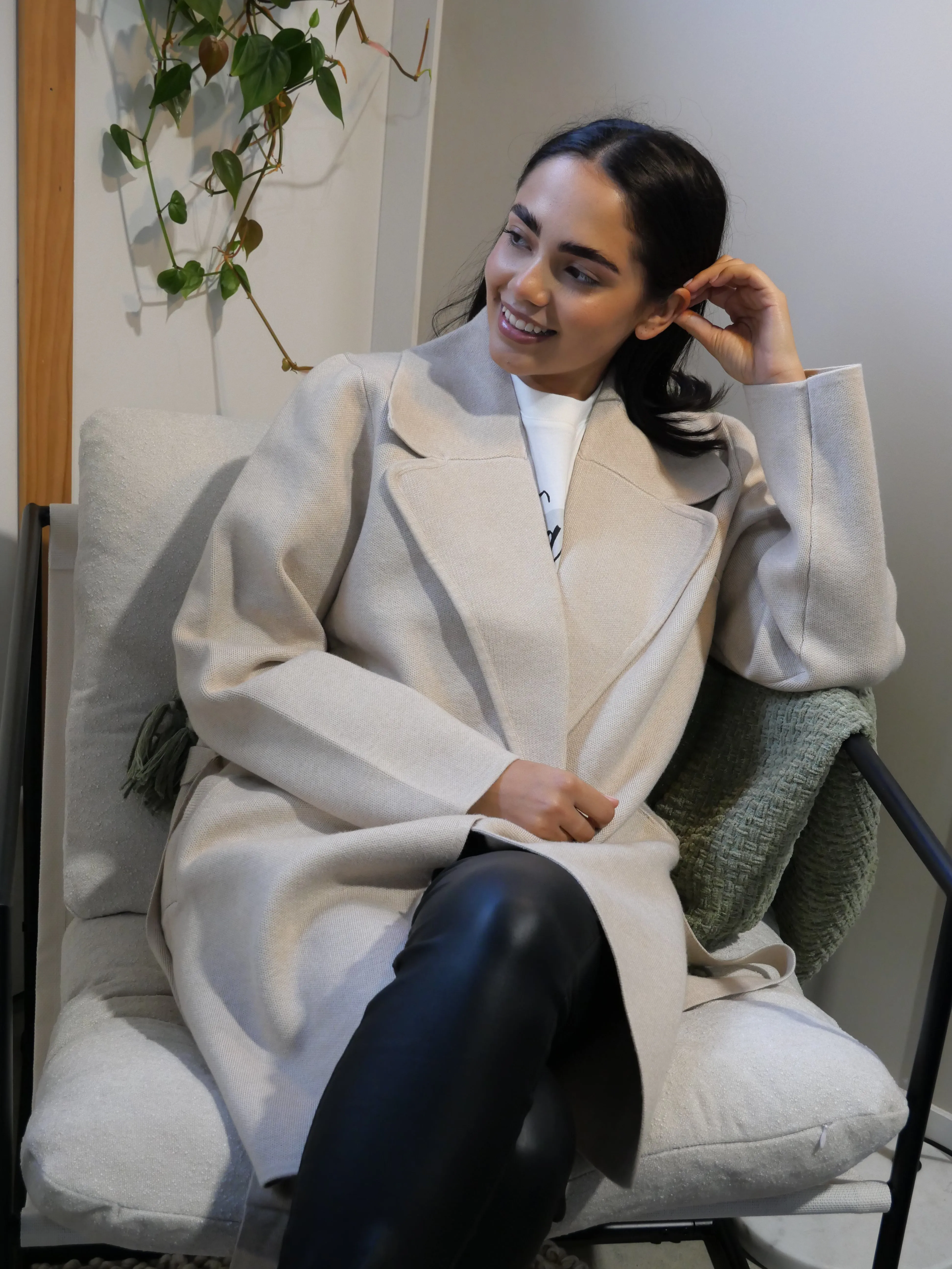 Travel Must Betty Basics Cosette Coatigan Oat