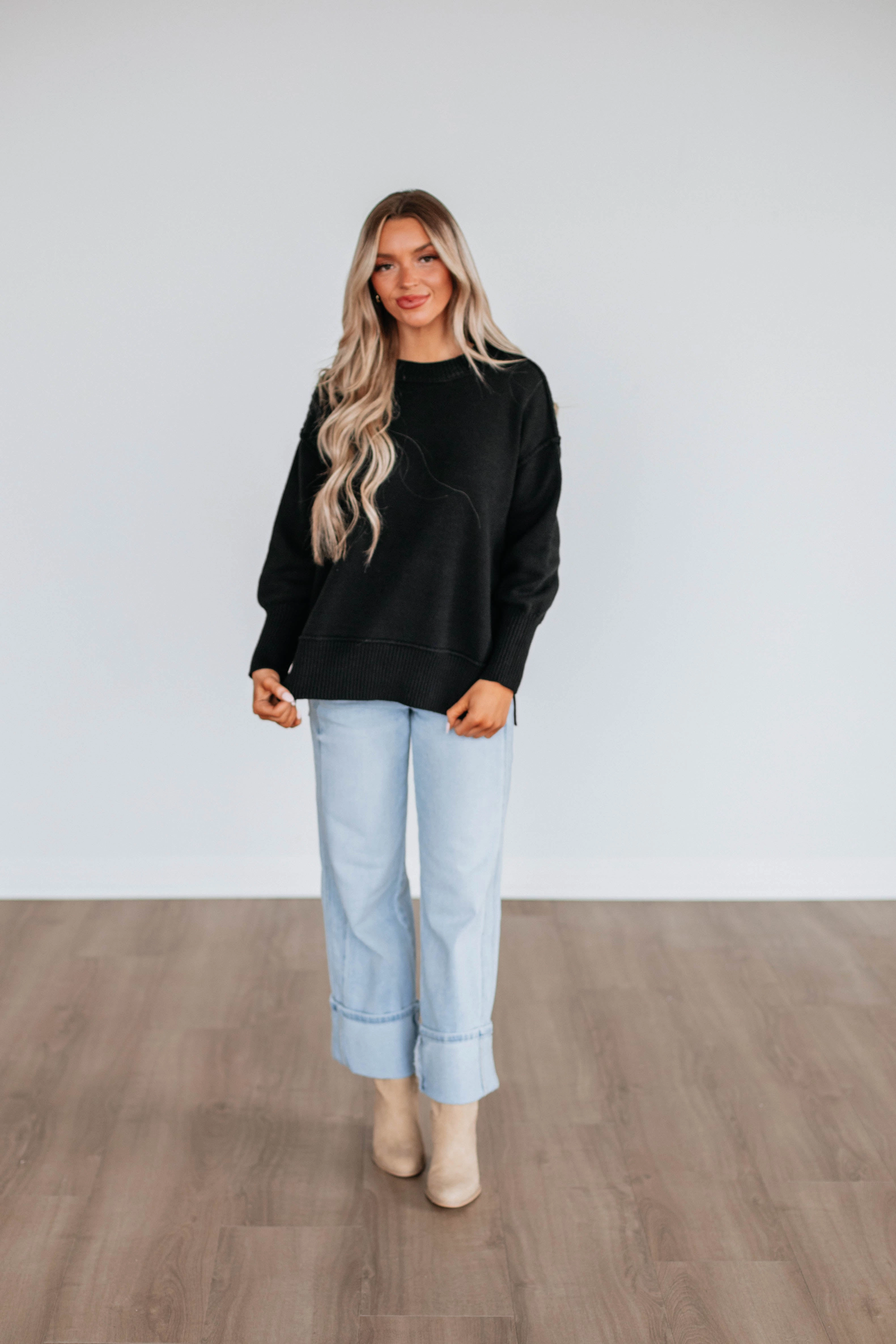Odelia Oversized Sweater - Black Cozy Fitting