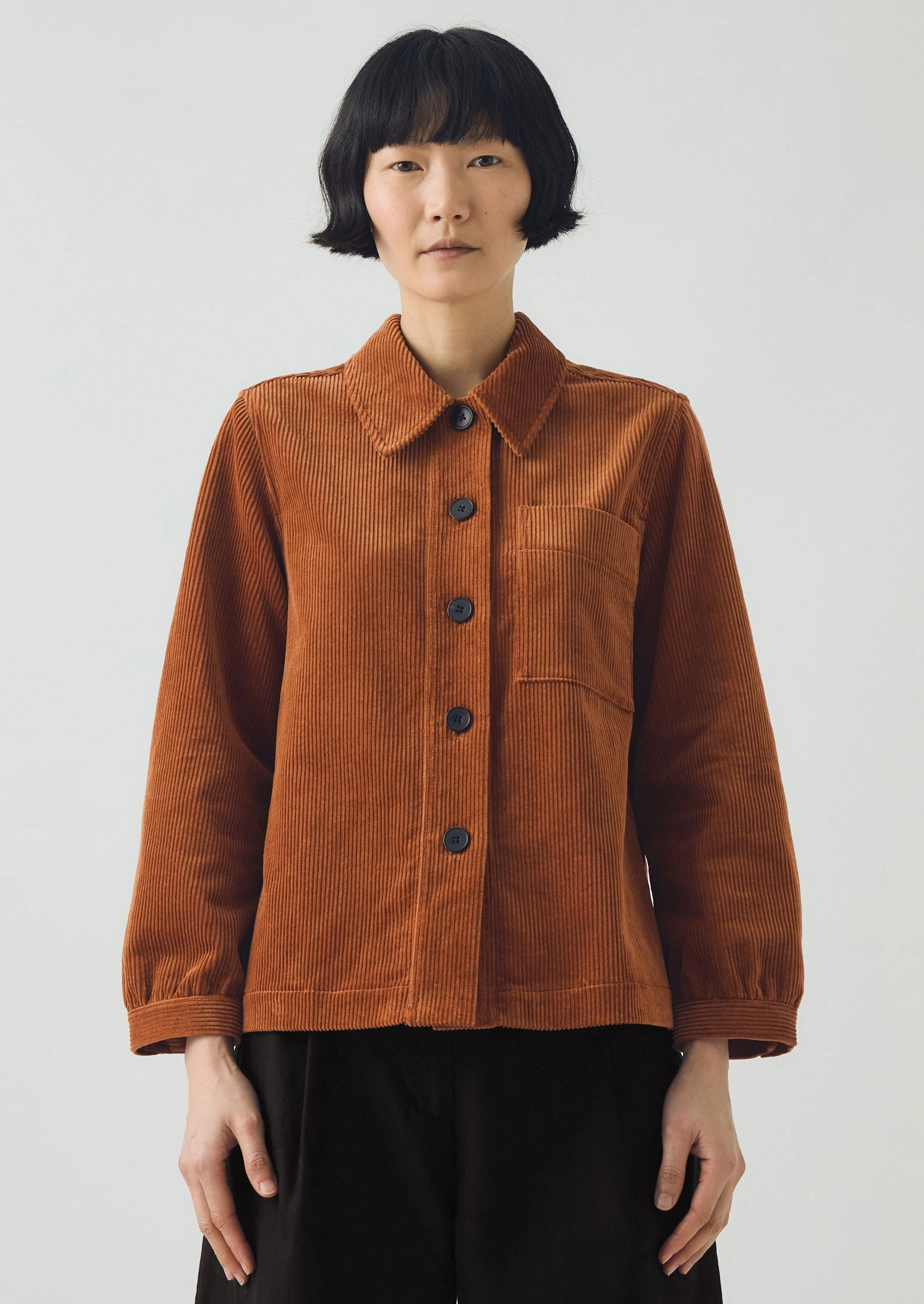 Baya Patch Pocket Organic Cord Shirt | Burnt Sienna Matte Look
