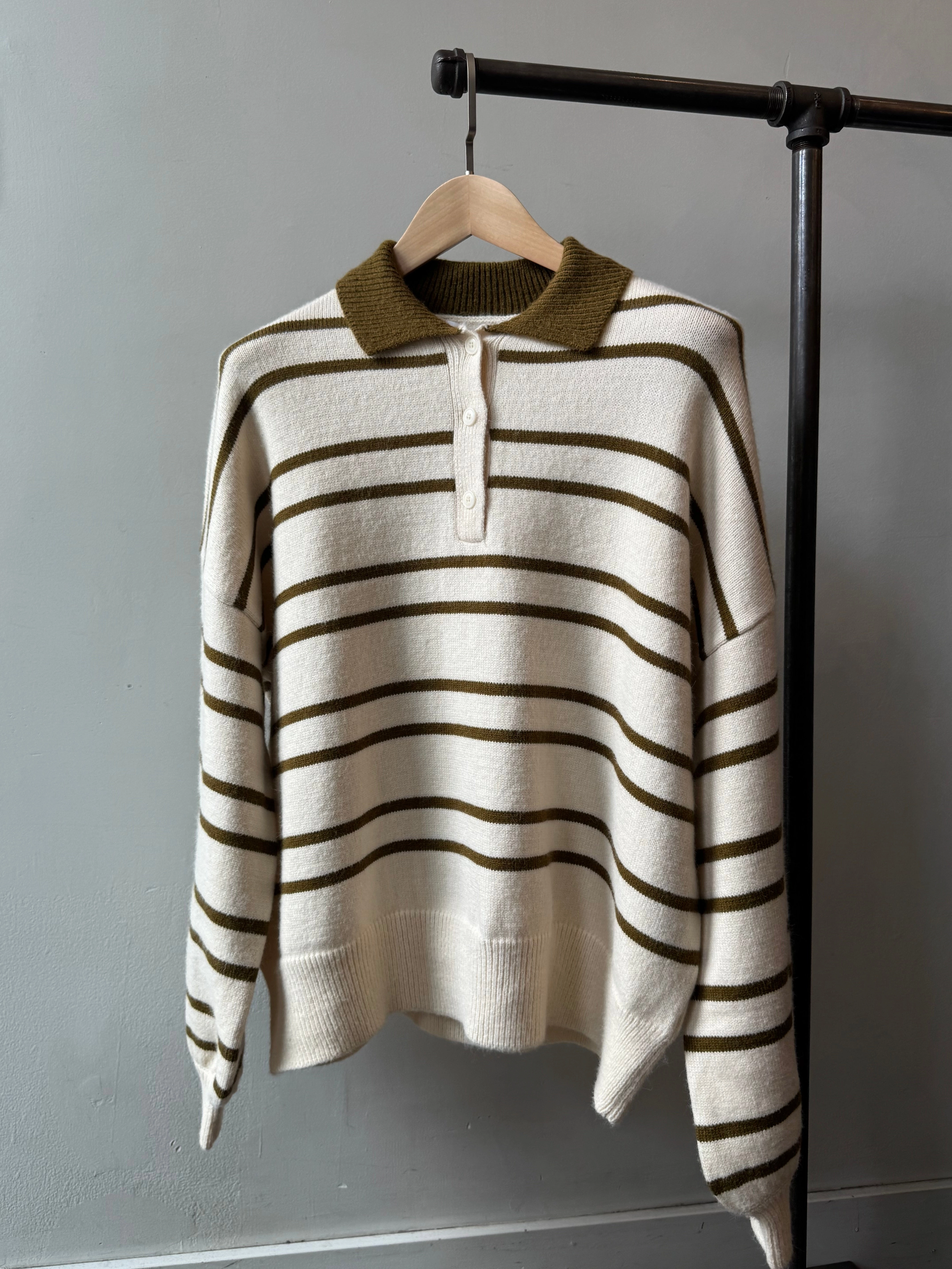 OVER MY HEAD Polo Sweater Light Stretch Fit