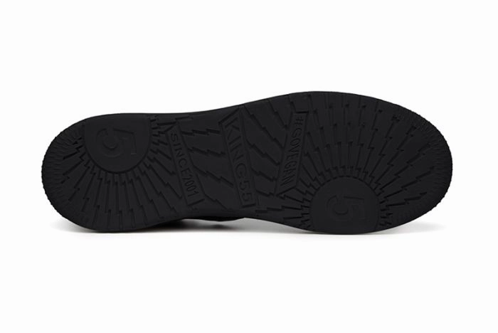 Memory Foam Footbed Anatomical Shape Design Paramount Low Top in Black from King55