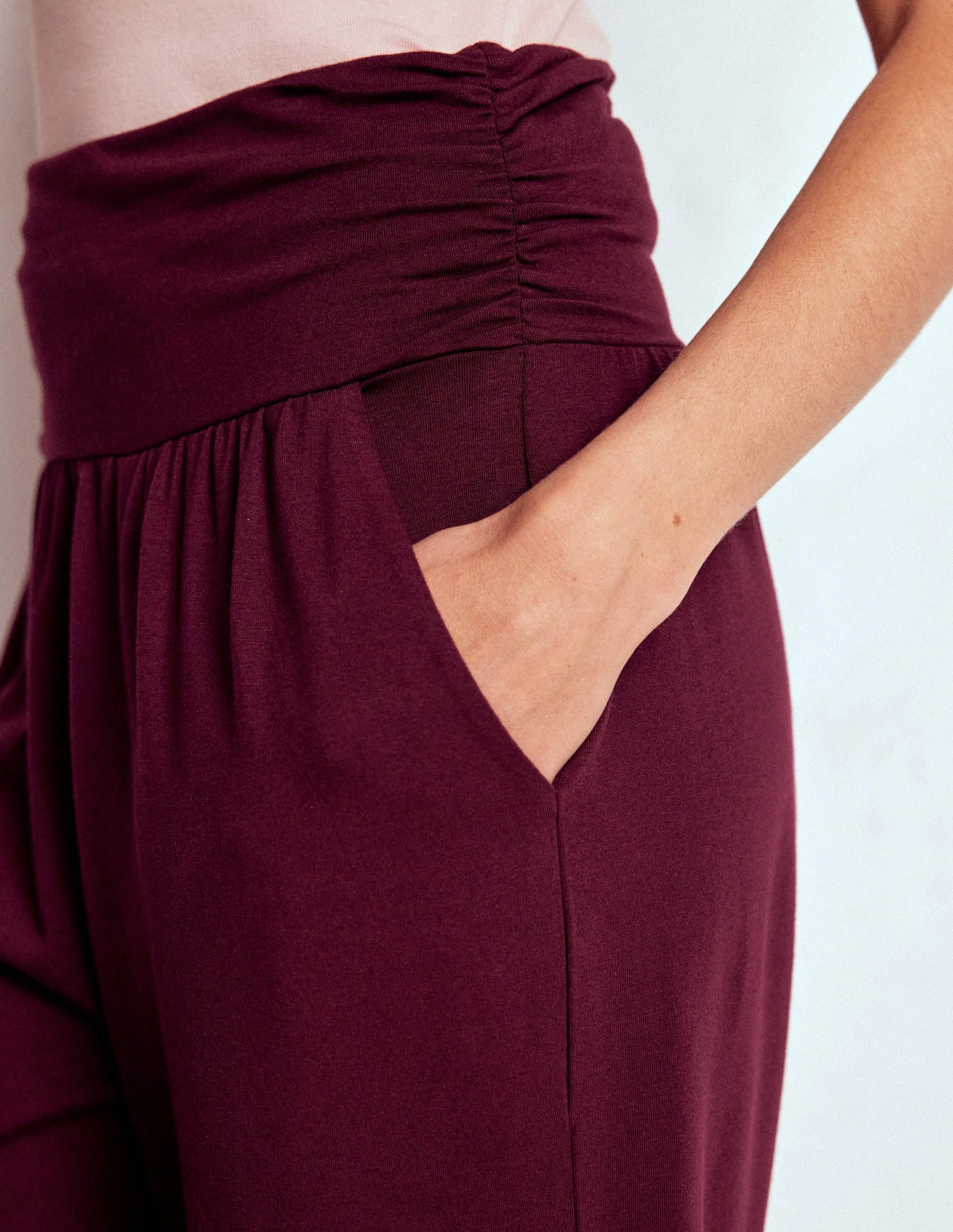 Hareem Jersey Joggers-Deep Wisteria Stylish Appearance