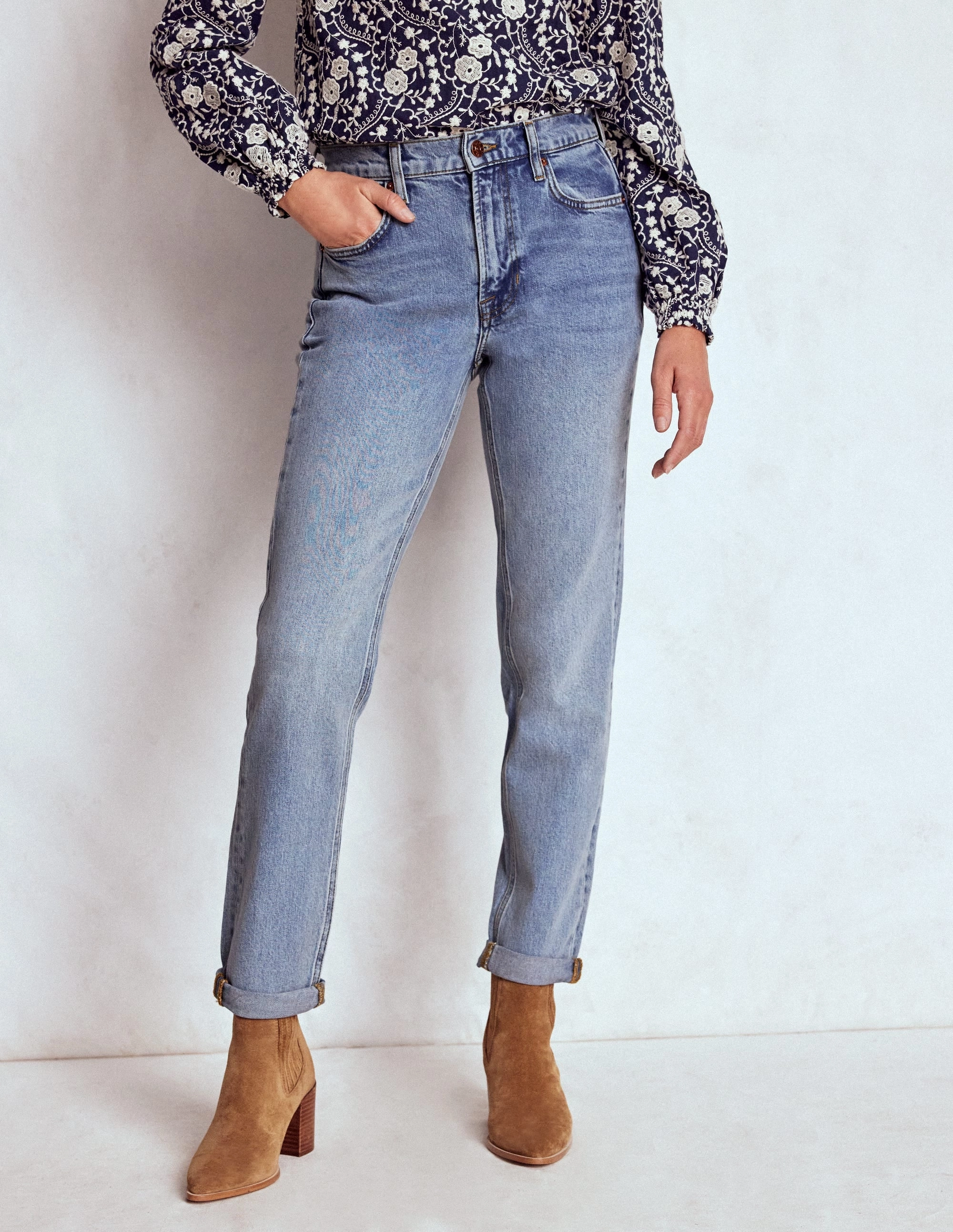 Moisture Management Abrasion Resistant Panels Girlfriend Jeans-Light Vintage