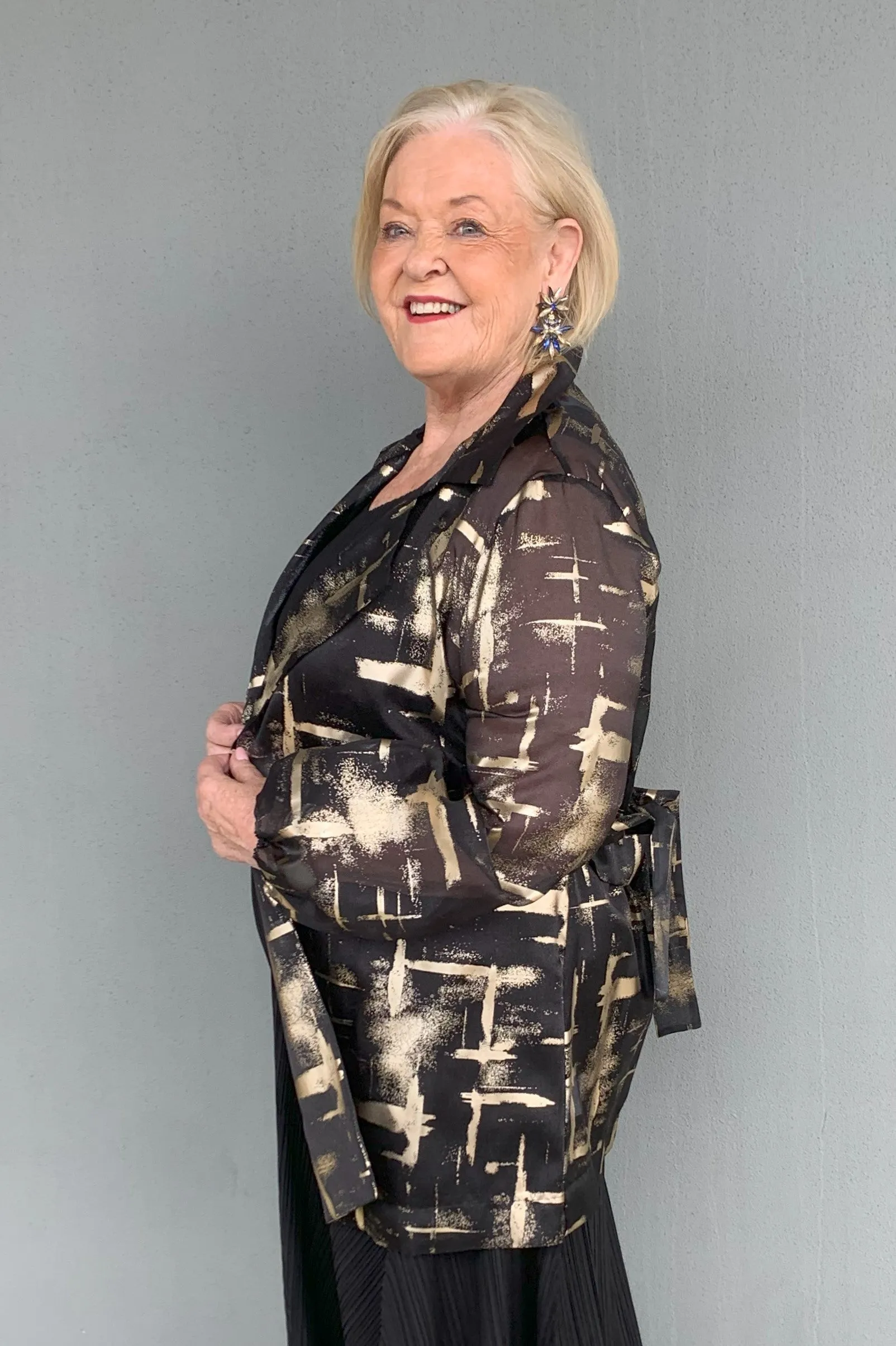 Durable AbrasionResistant Panels waterproof construction Frank Lyman - 234108U Gold Organza Crossover Jacket