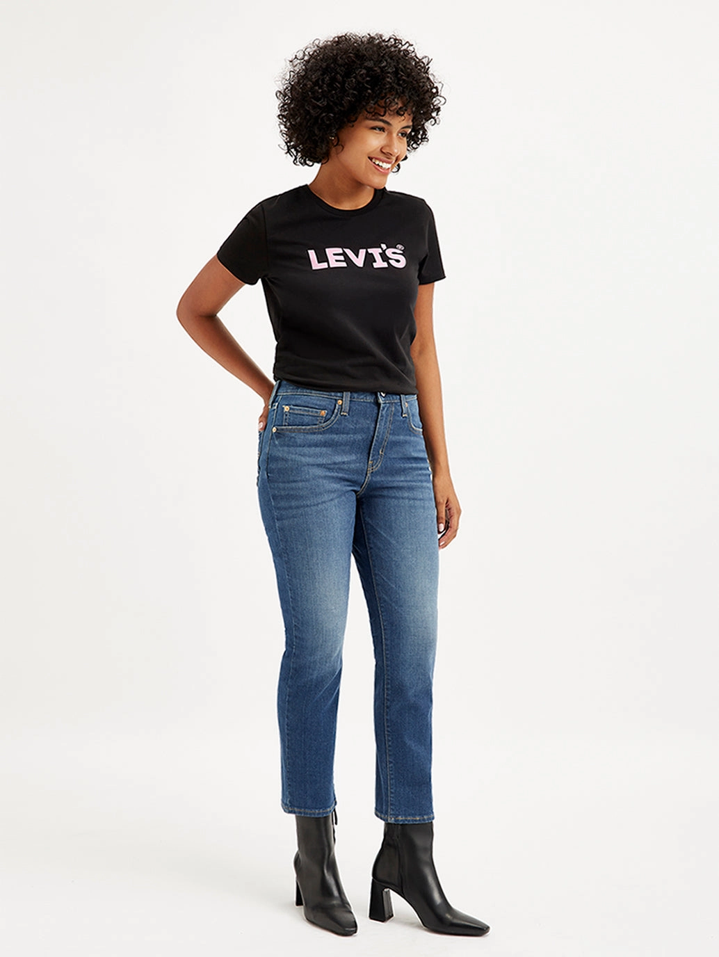 Sleek Waistband Effortless Look Women's 724 Blue Straight Fit High Rise Jeans