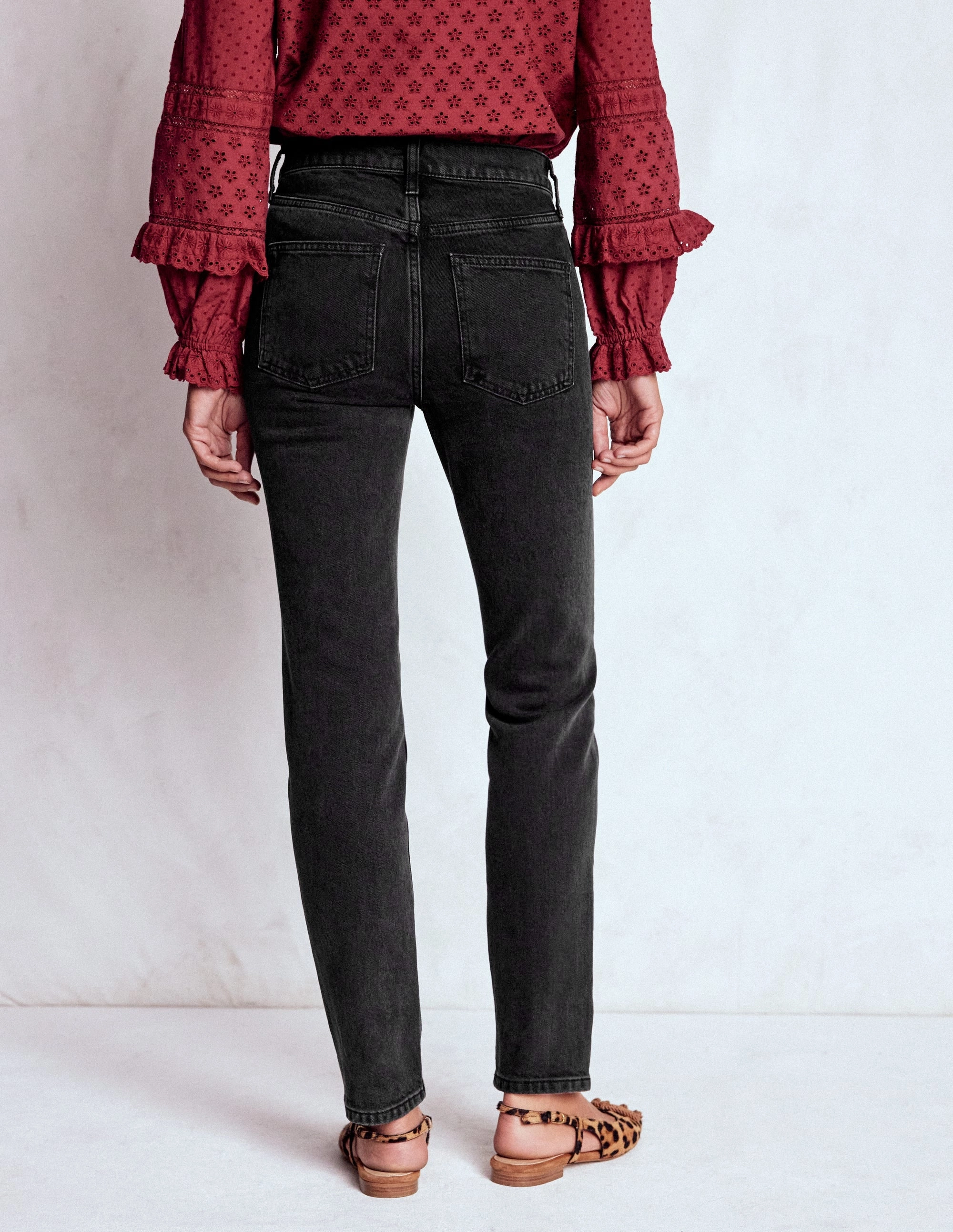 Girlfriend Jeans-Washed Black Essential Waist SoftCottonBlend