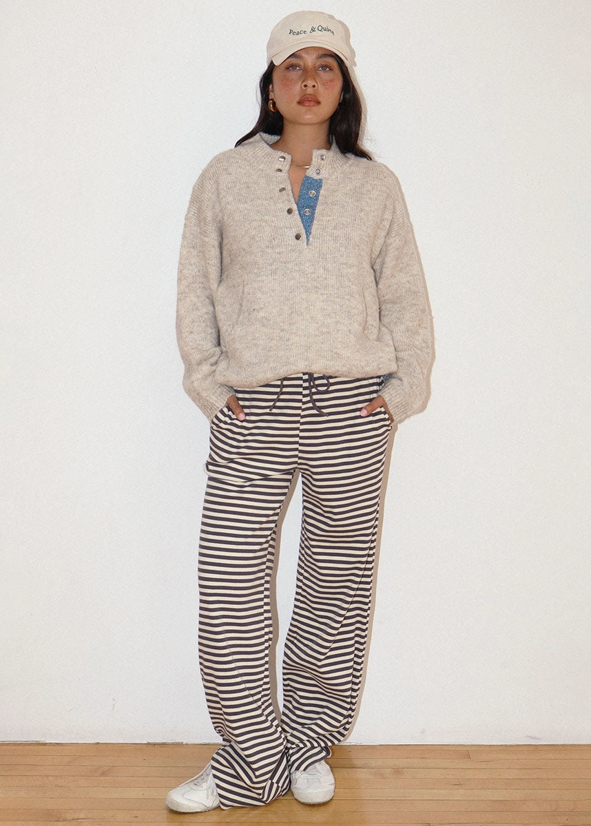 Flexible Fabric Wallis Two-Tone Snap Collar Sweater - Oatmeal