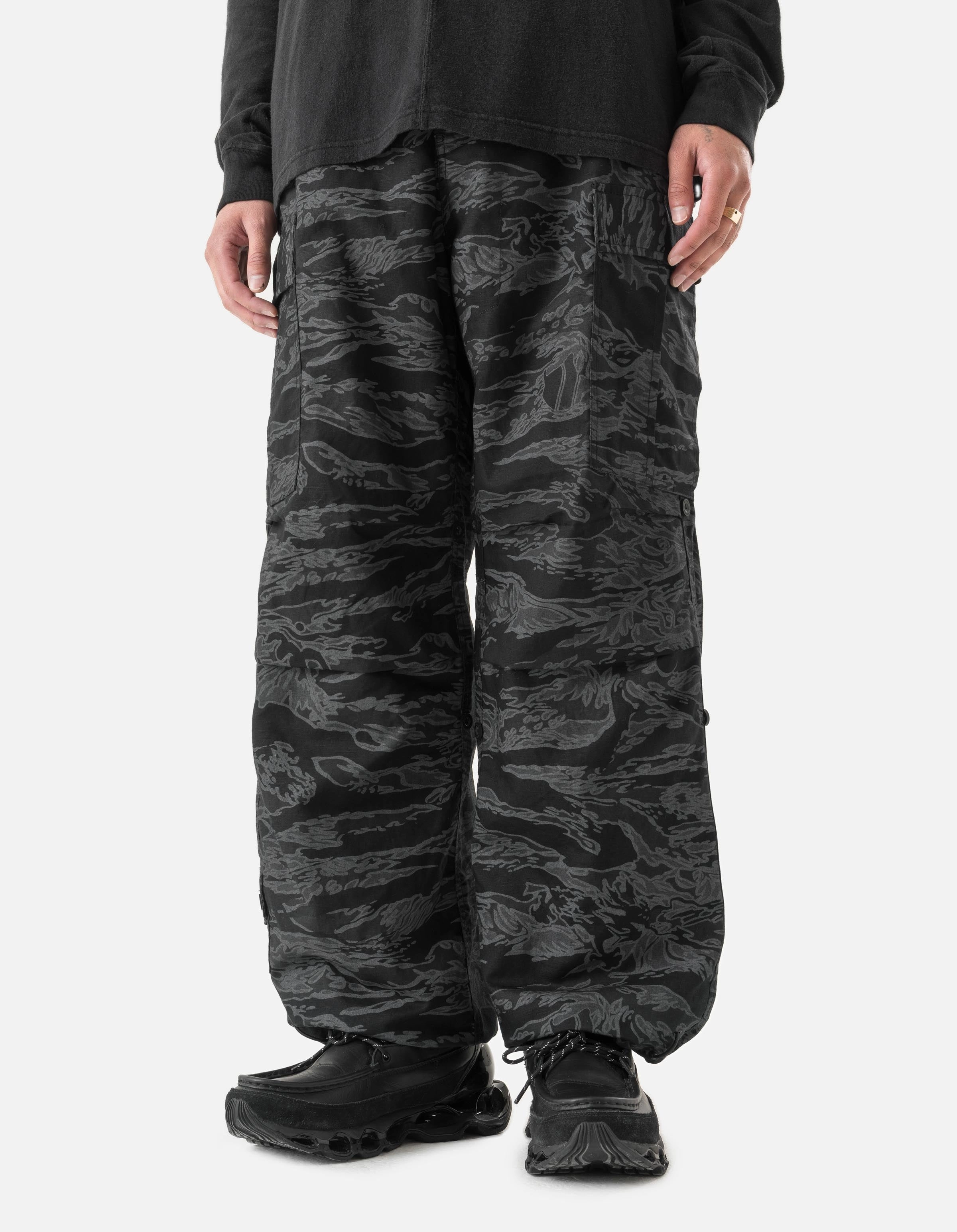 MoistureWicking 7146 Bonsai Tigerstripe Loose Snopants Subdued Night