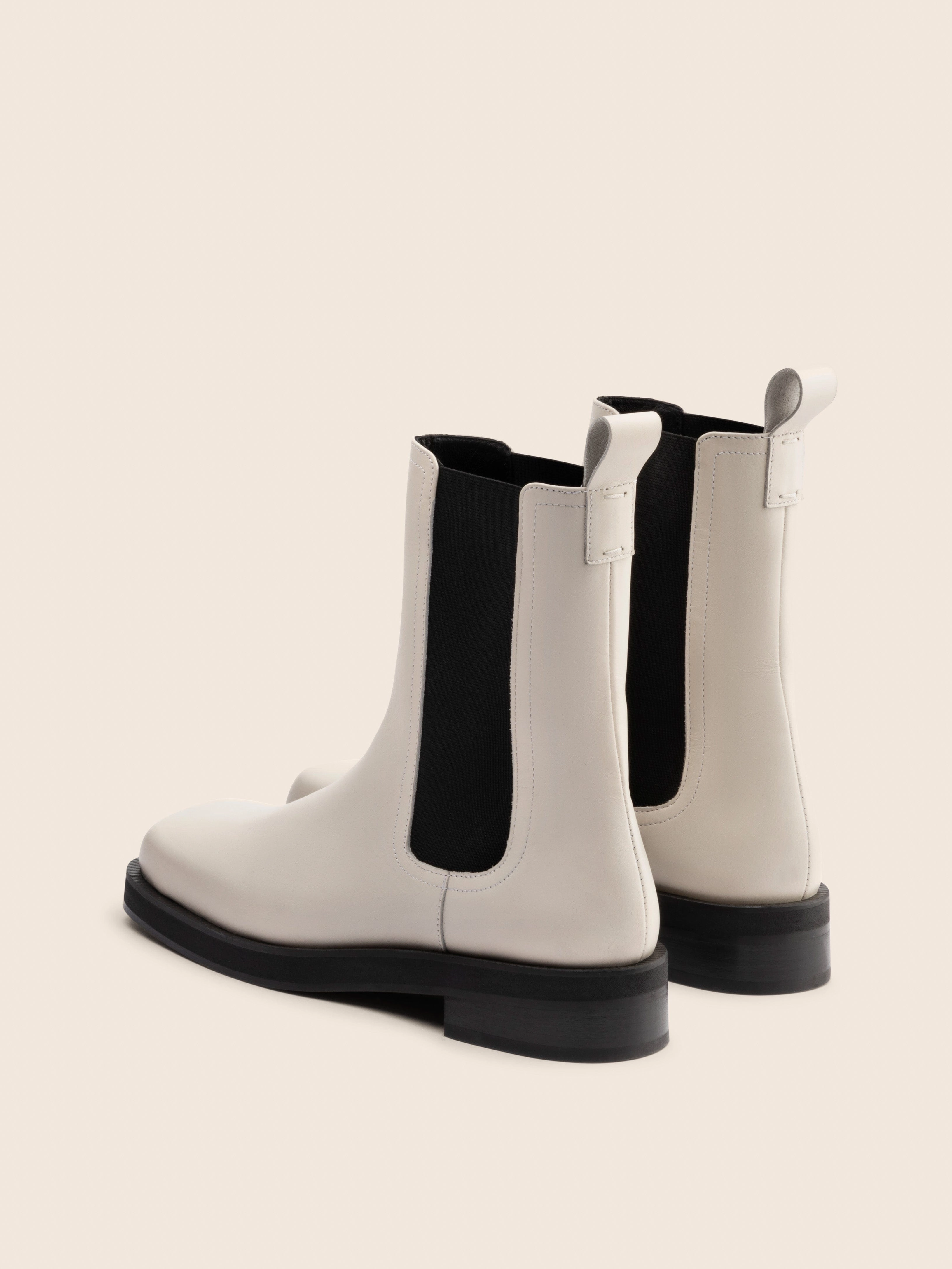 Ergonomic Arch Design Mora Cream Boot