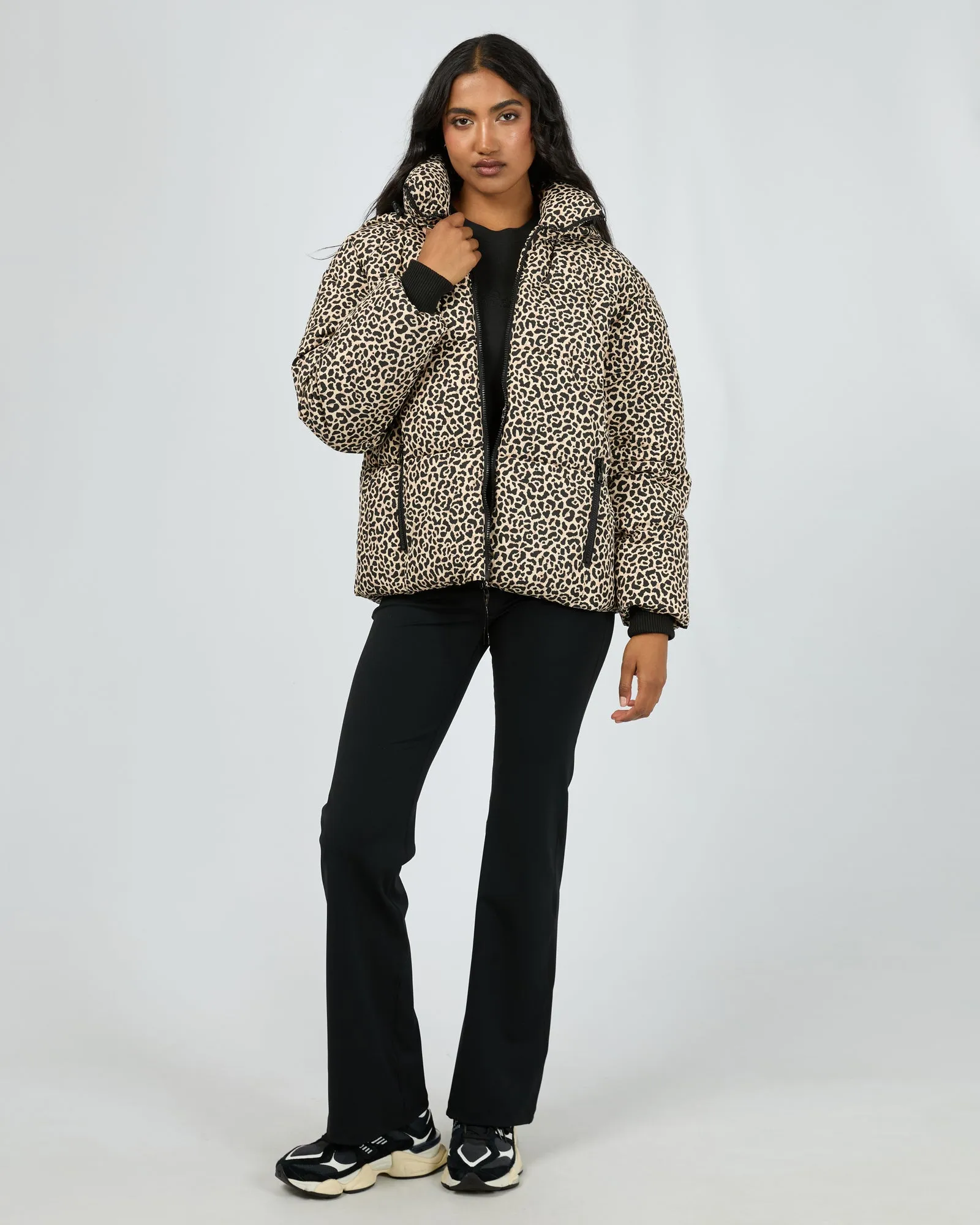 Weekend Casual All About Eve Savannah Puffer Print