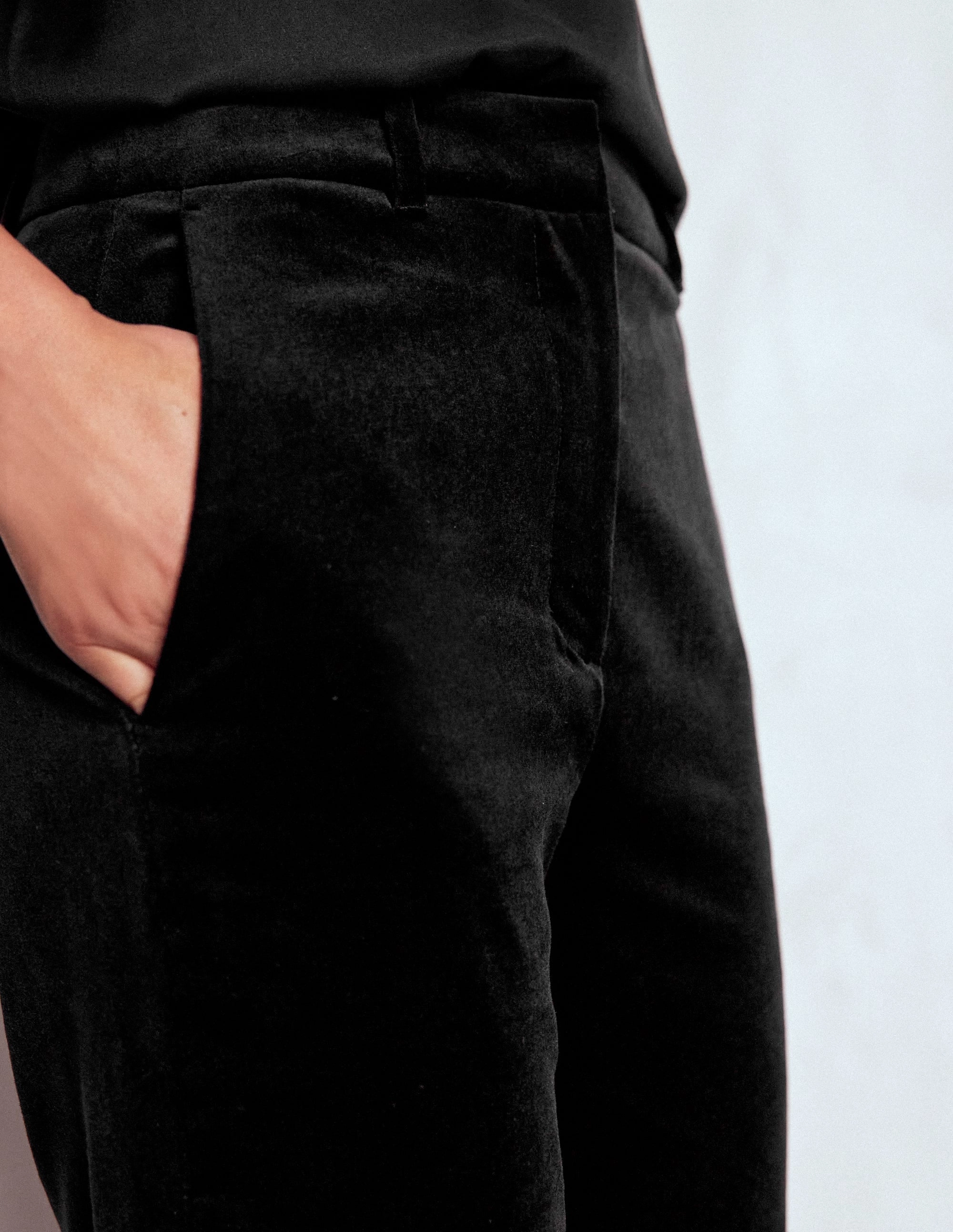 QuickDryTech Comfy Material Fitted Velvet Flare Trousers-Black