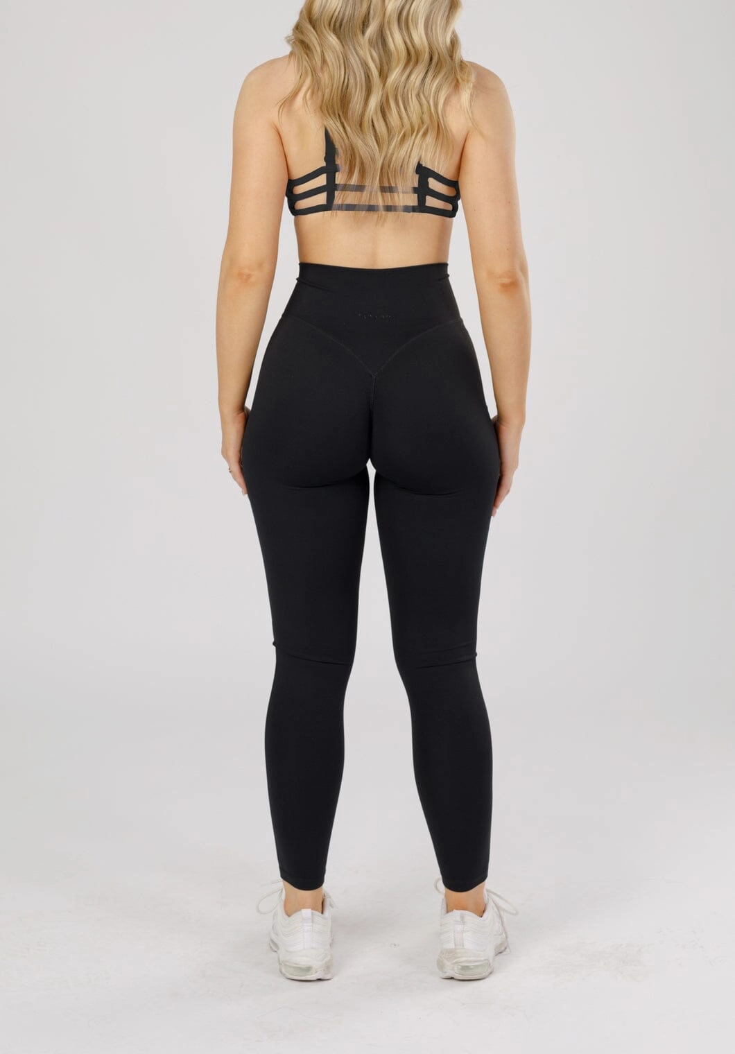 Sporty Stretch Wear No Chafe Technology RecStretch? DesB High Flow Sculptseam? Plus Legging Black
