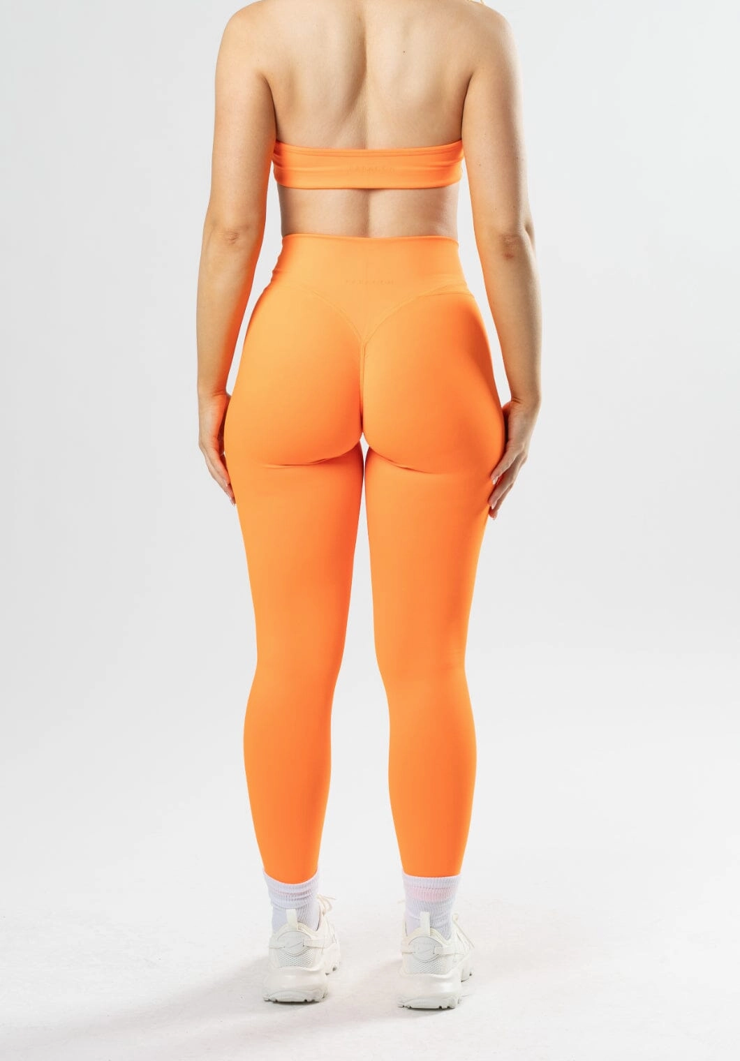 RecStretch? Levitate Sculptseam? Plus Legging Bird of Paradise Perfect Layer