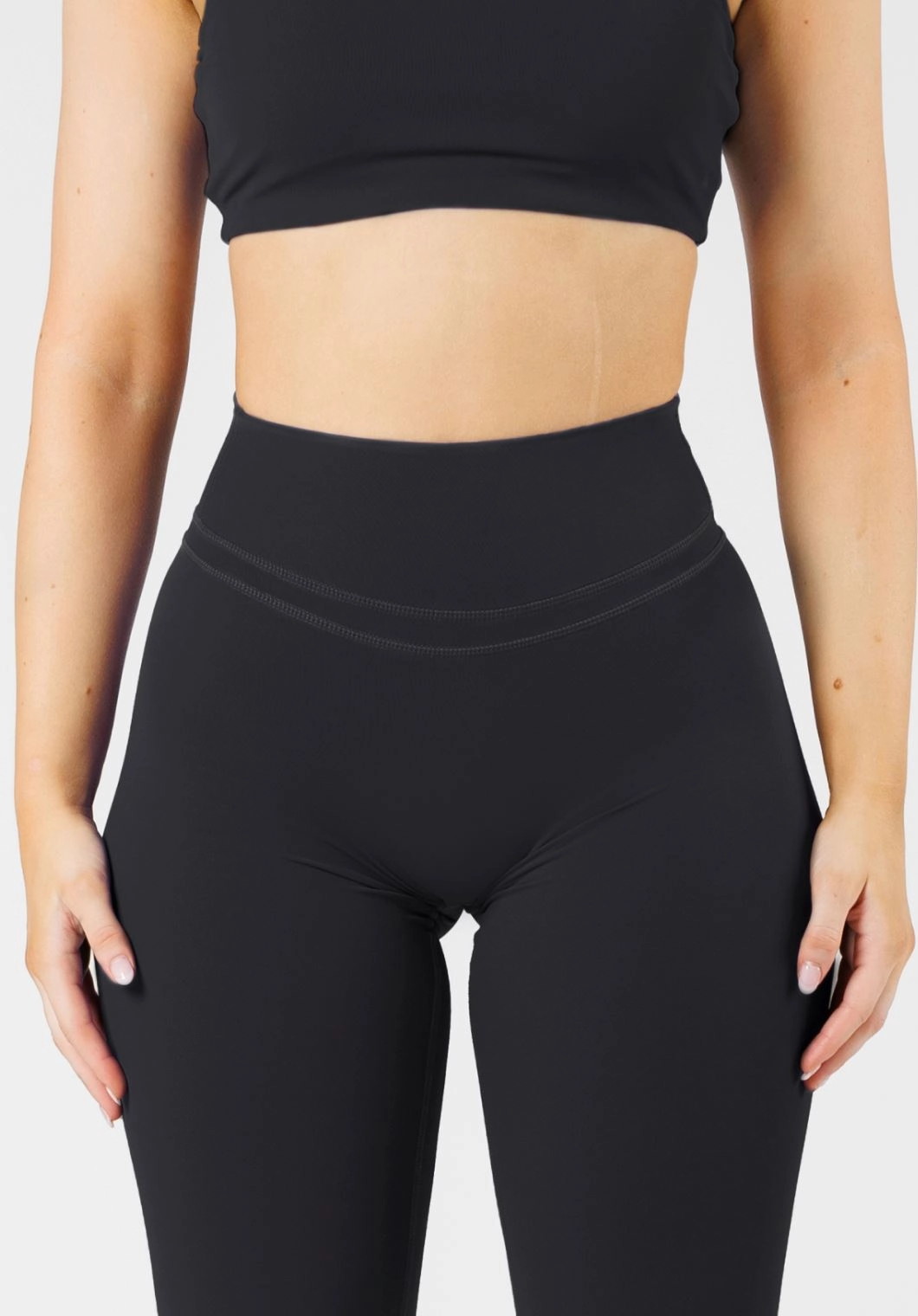 RecStretch? Levitate Sculptseam? Plus Legging Black Sleek and Stretchy