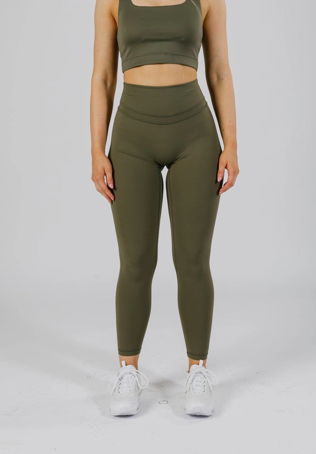 RecStretch? Levitate Sculptseam? Plus Legging Everglades Athletic Wearable Seamless construction